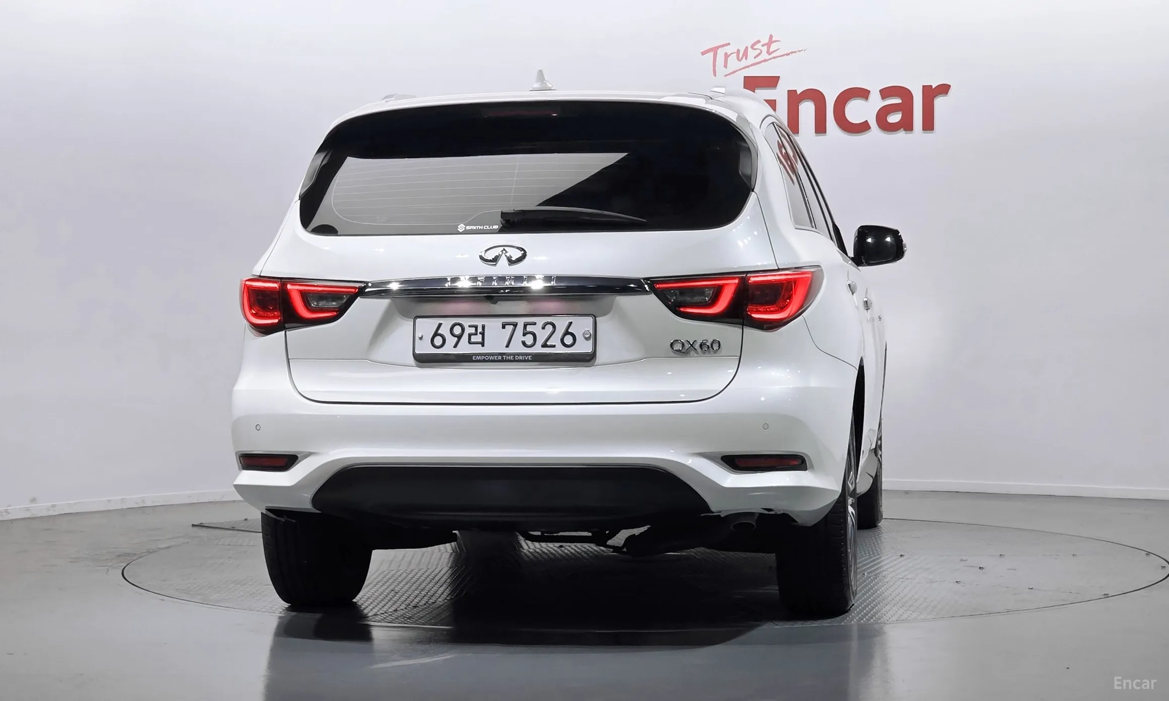 Infiniti QX60 превью 4