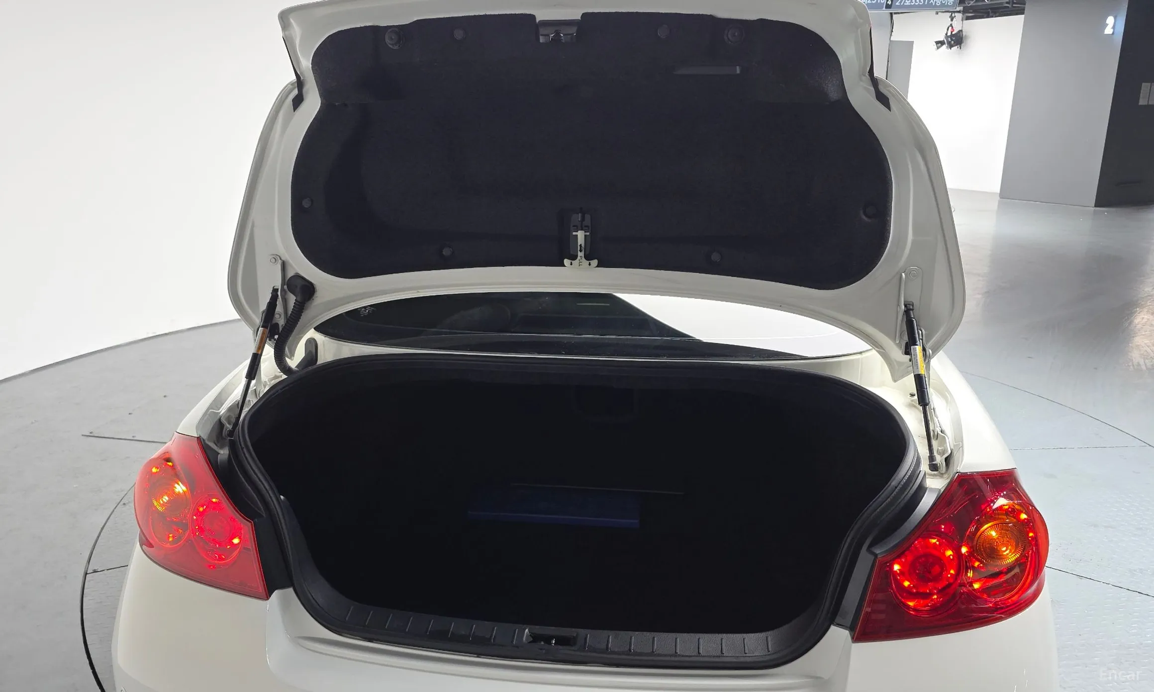 Infiniti G25 превью 20