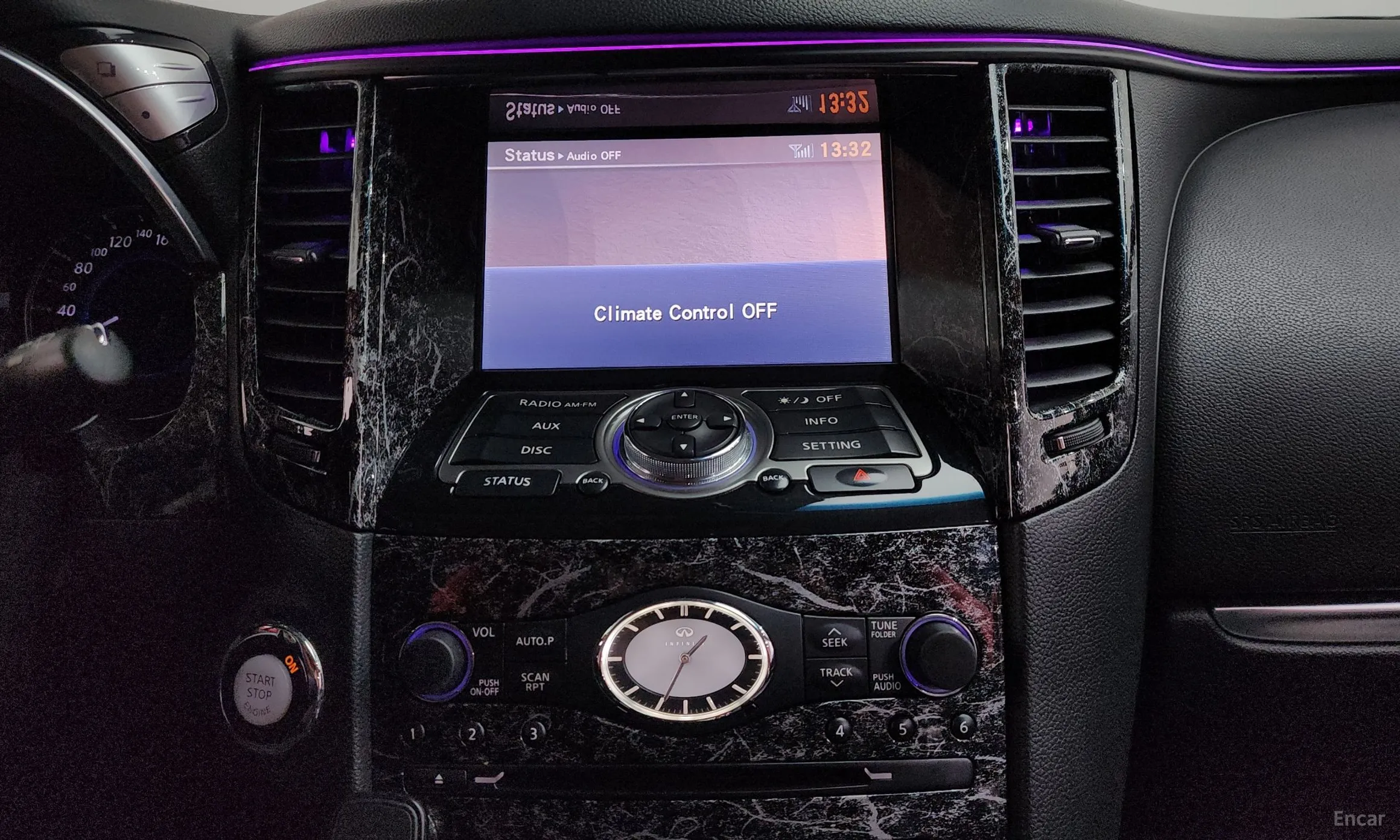 Infiniti FX30d превью 15