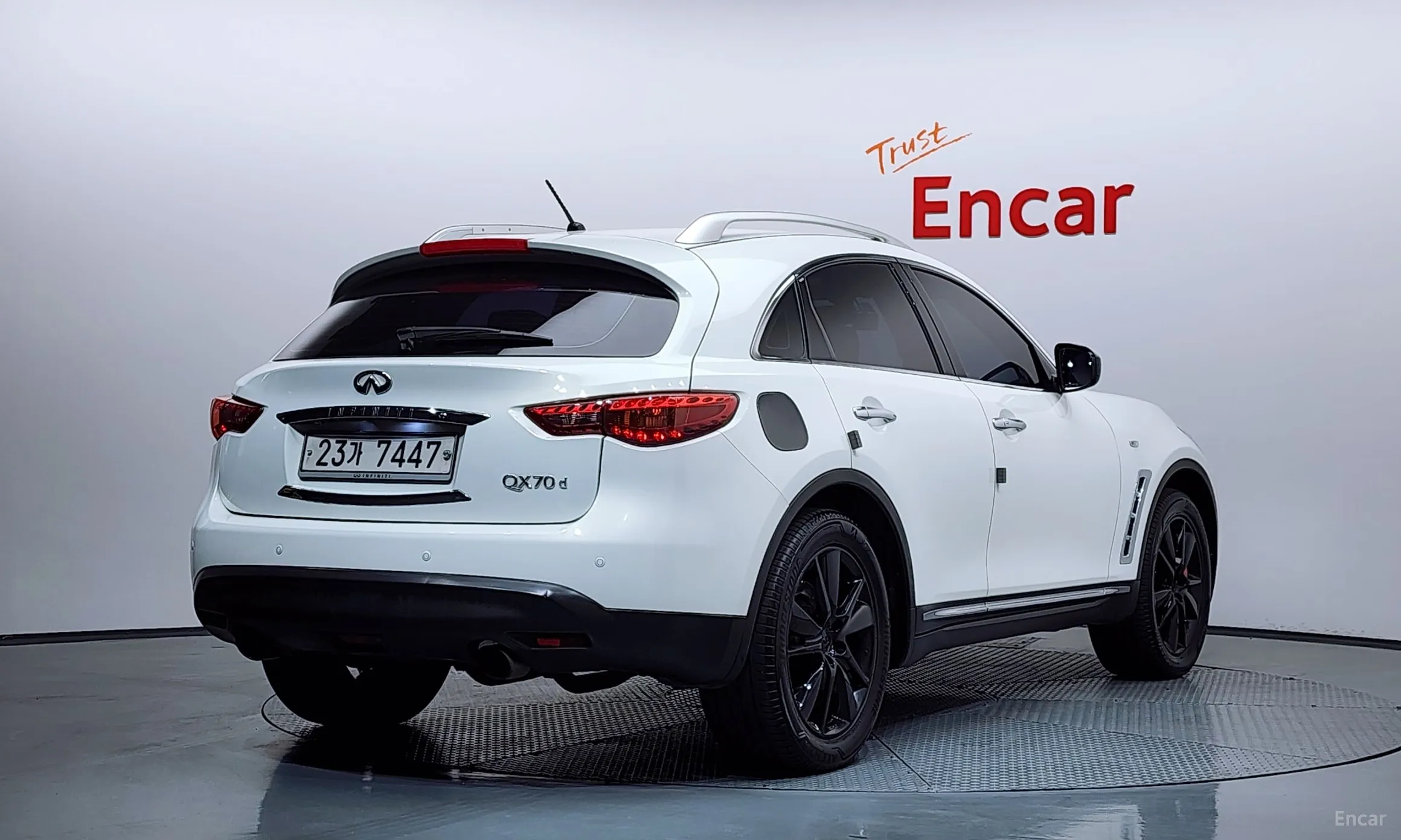 Infiniti FX30d