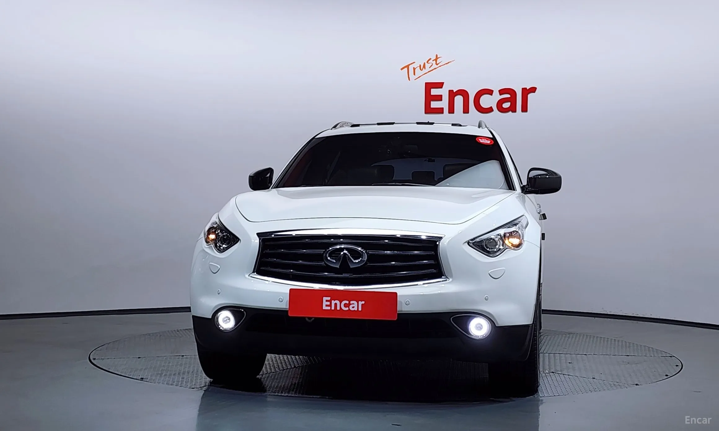 Infiniti FX30d превью 3