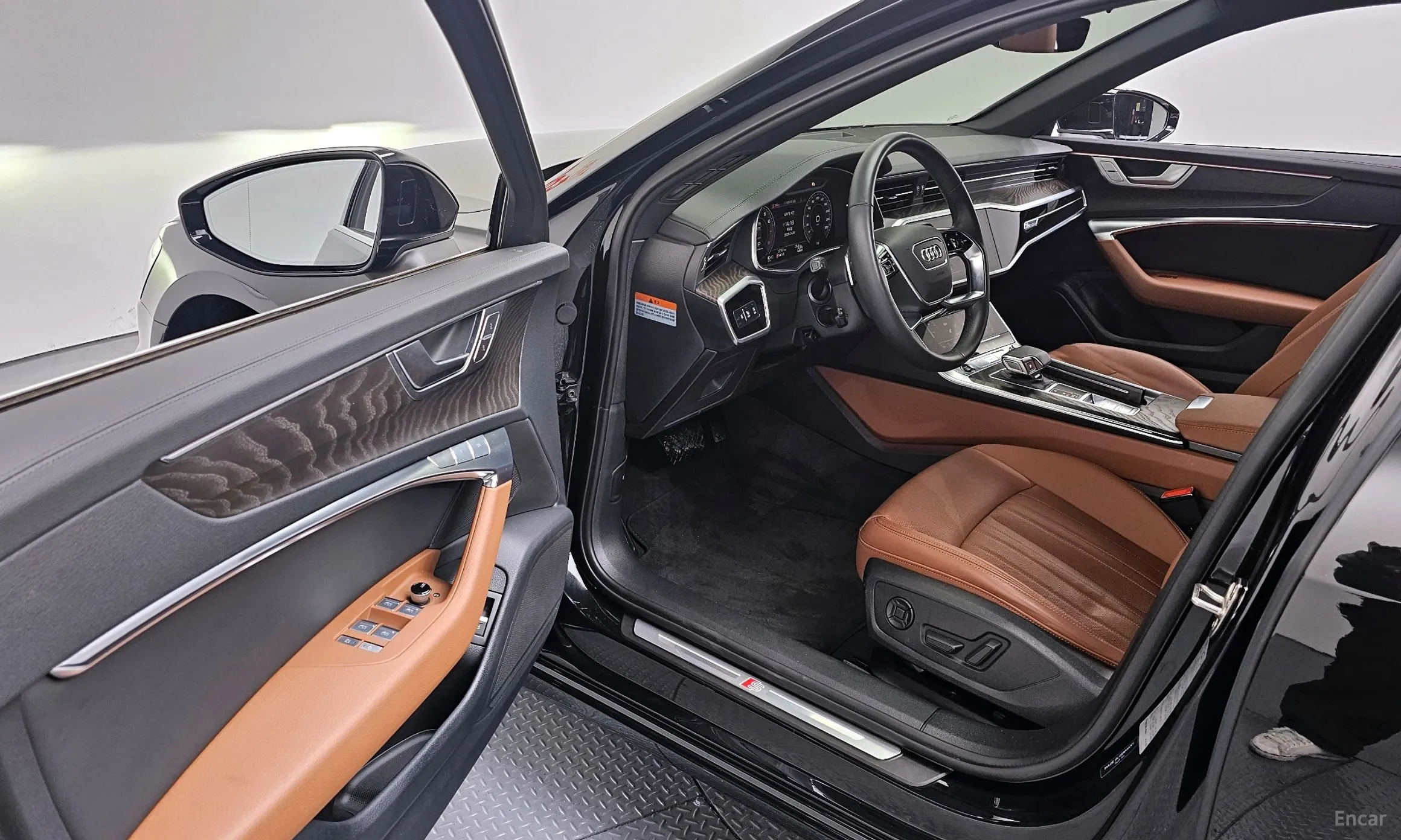 Audi A6 (C8) превью 10