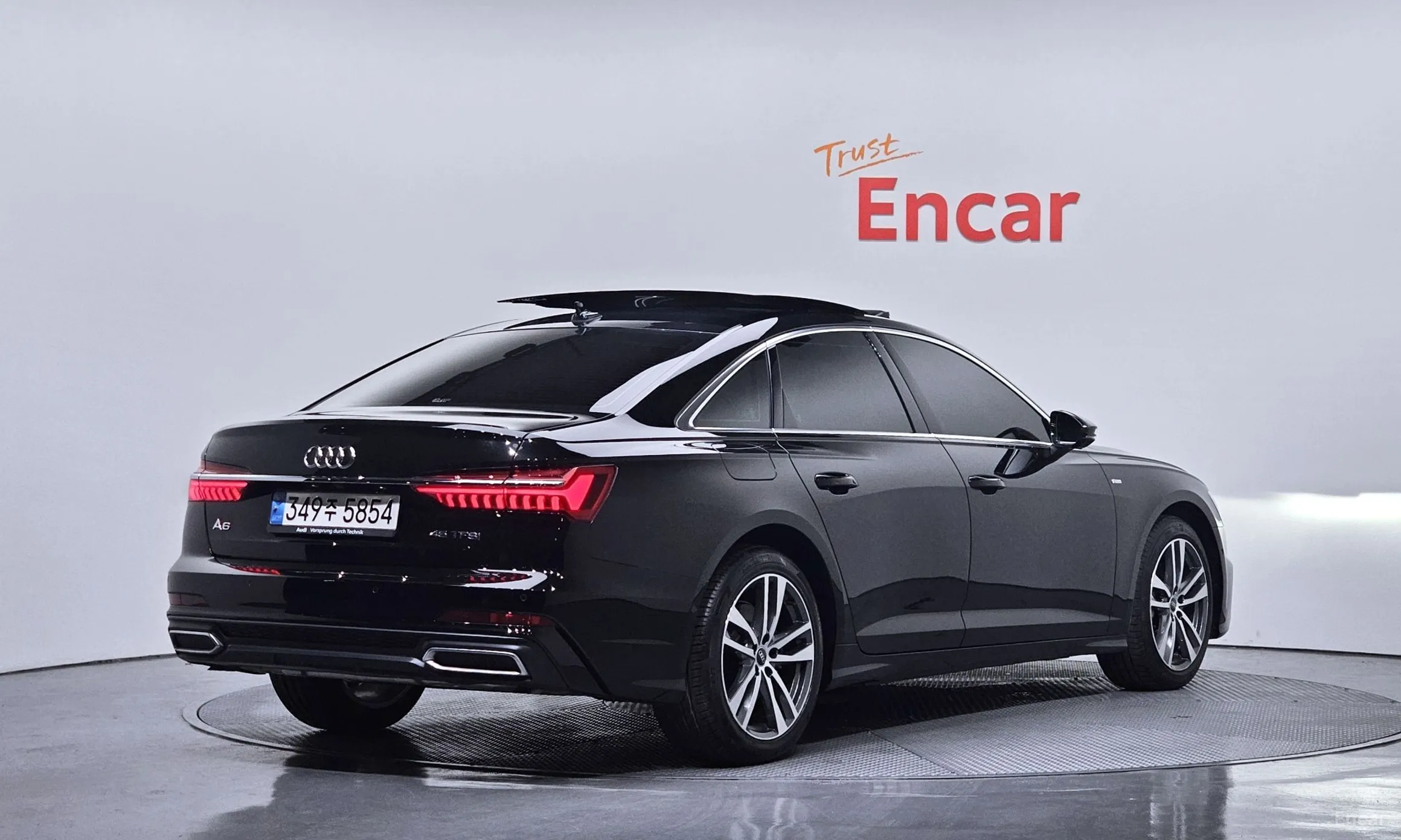 Audi A6 (C8)