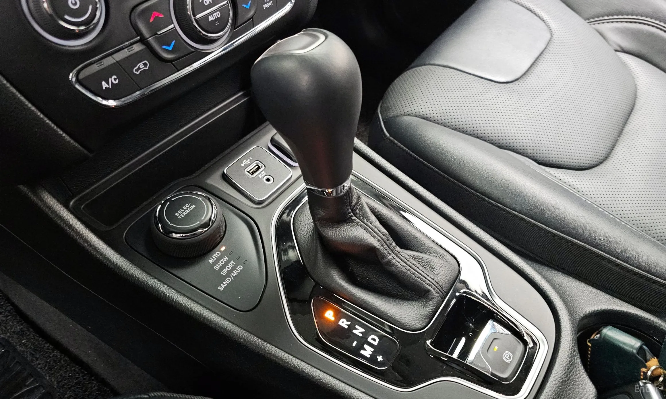 Jeep Cherokee (KL) превью 9