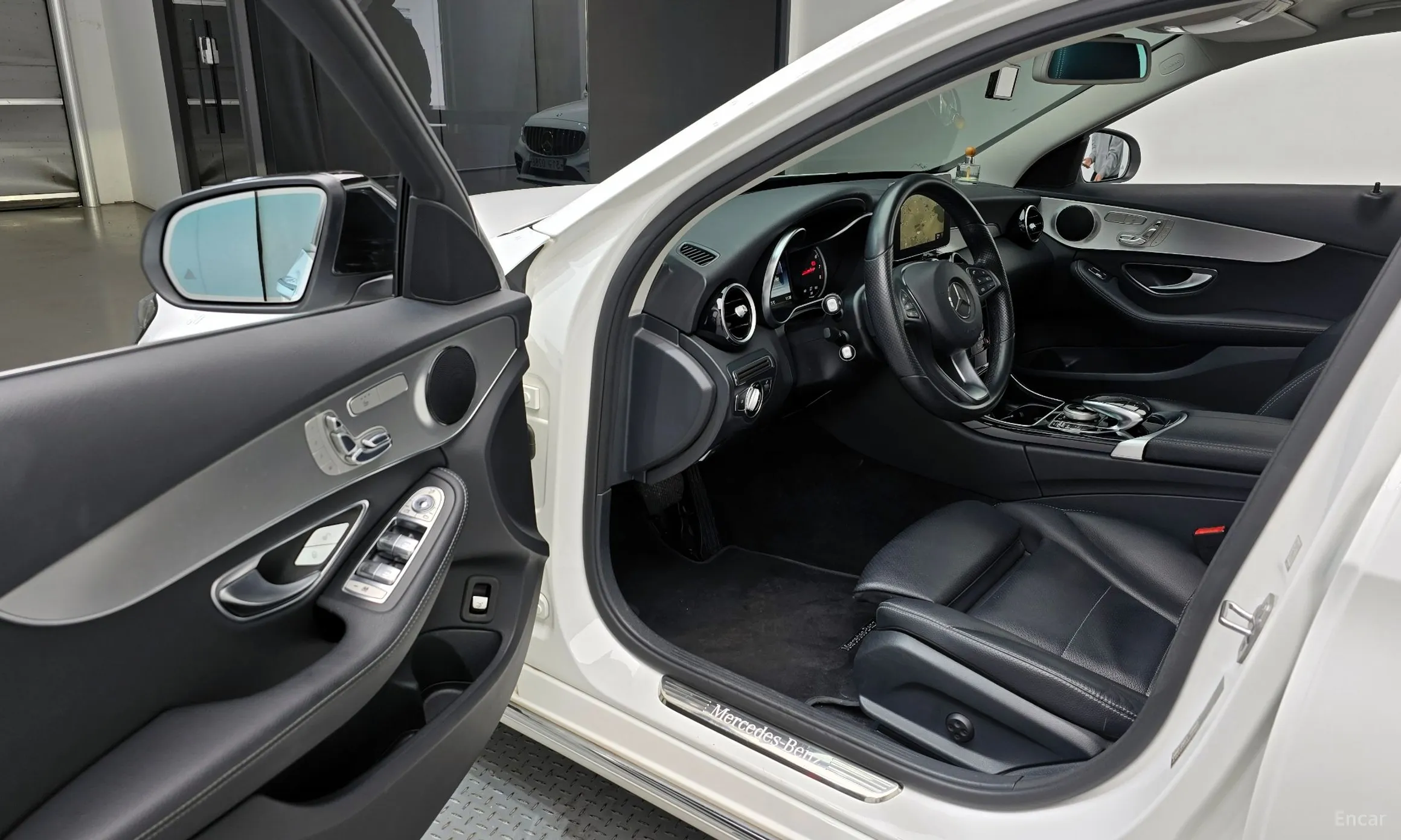 Mercedes Benz C-Class W205 превью 11