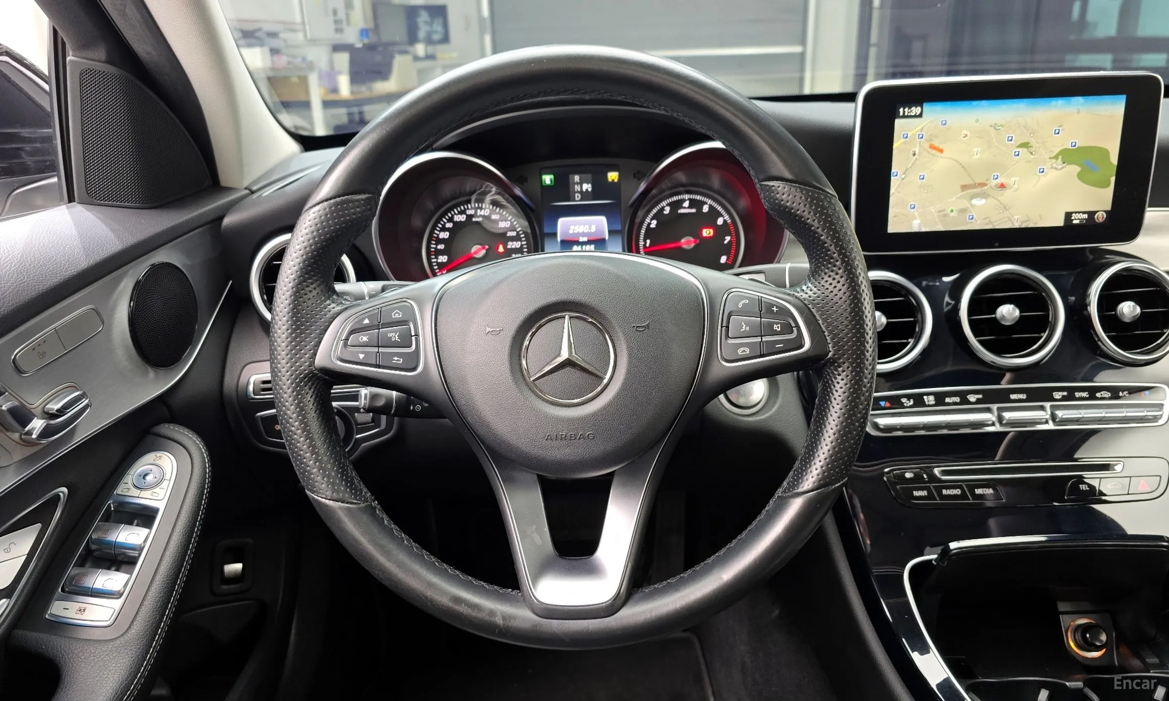 Mercedes Benz C-Class W205 превью 14
