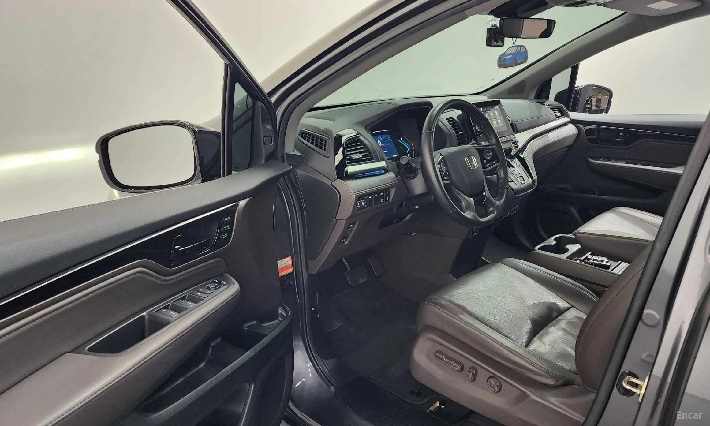 Honda Odyssey превью 10