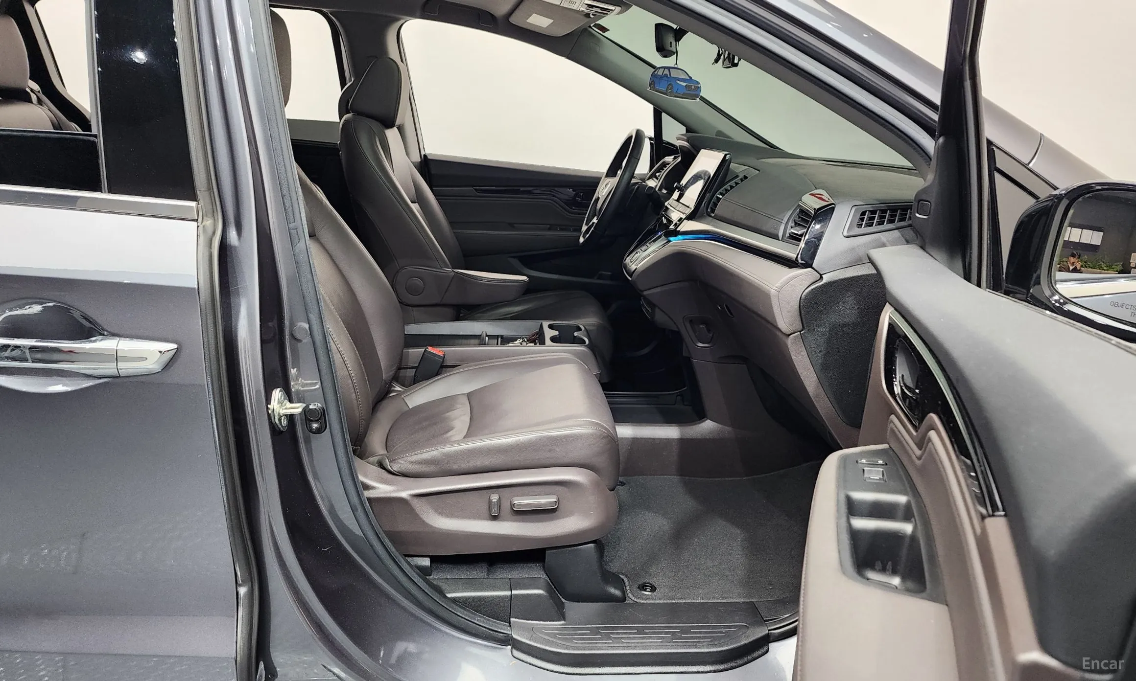 Honda Odyssey превью 11