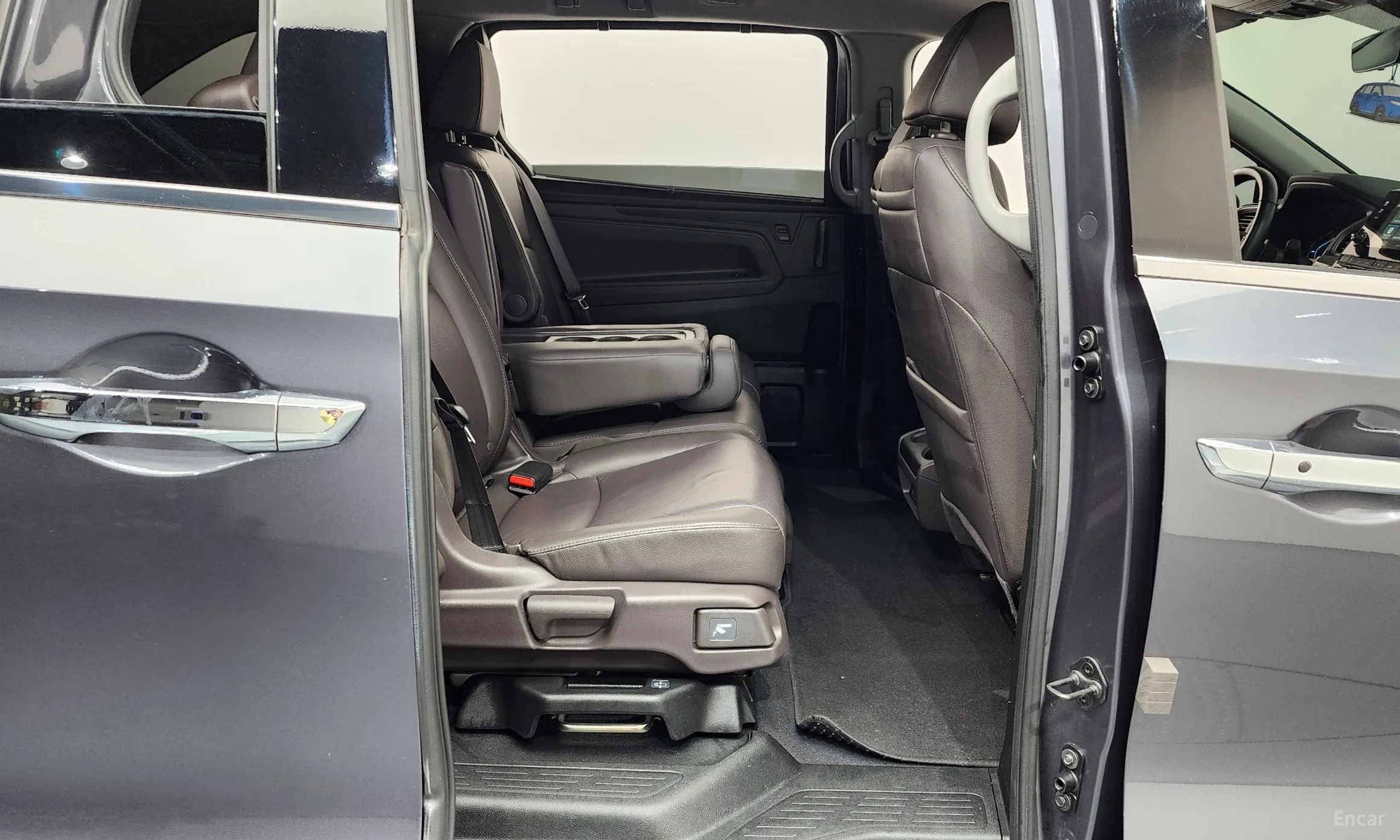 Honda Odyssey превью 12