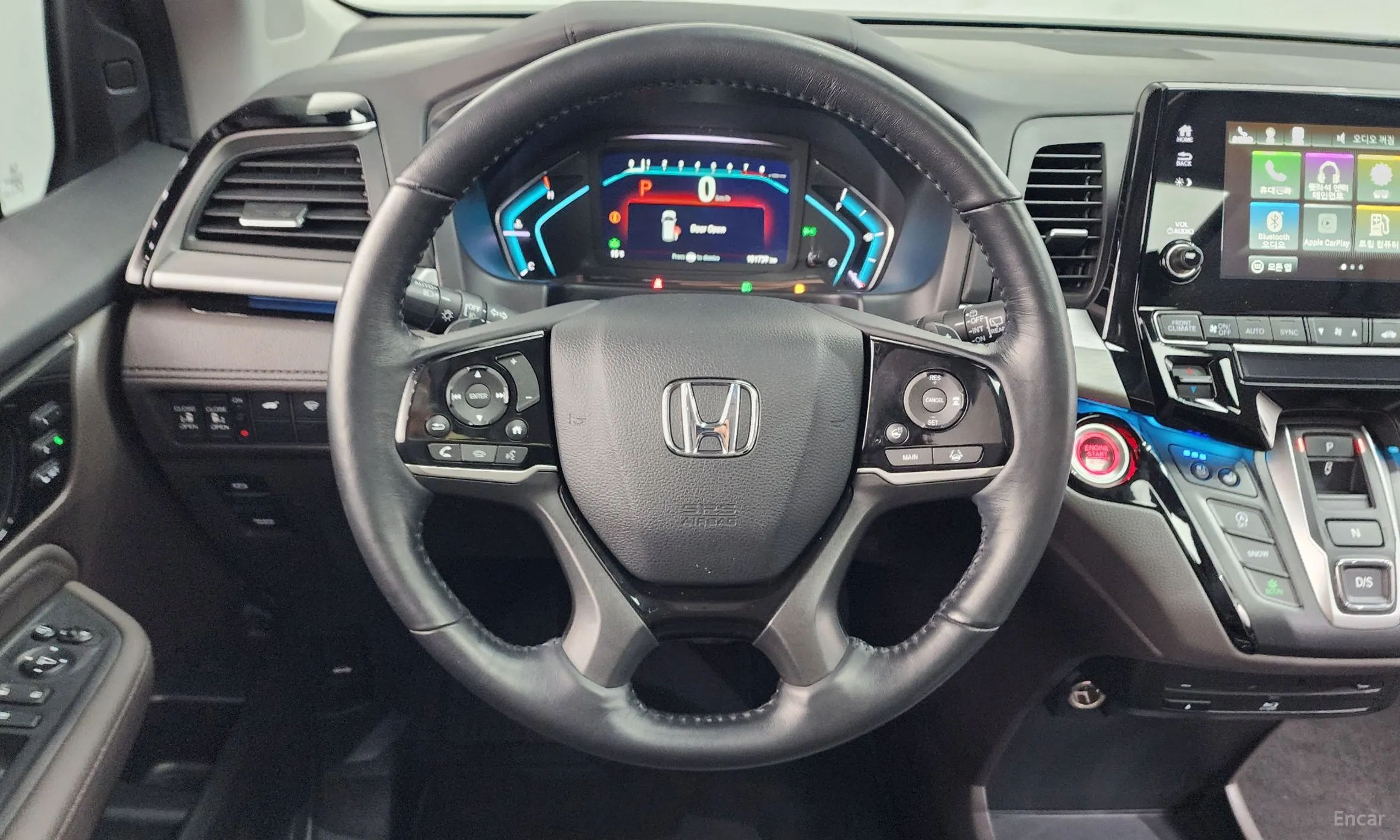 Honda Odyssey превью 13