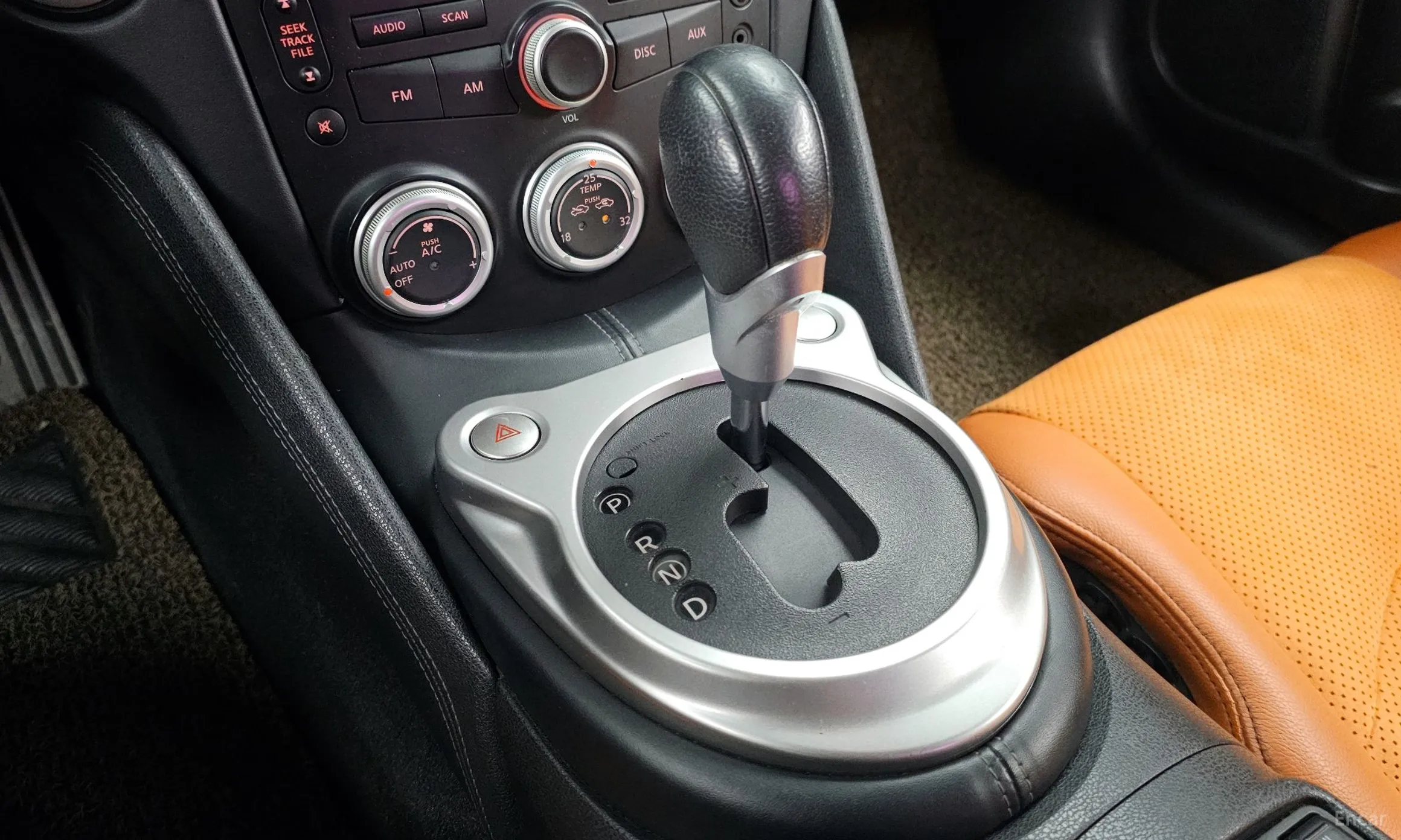 Nissan 370Z превью 9