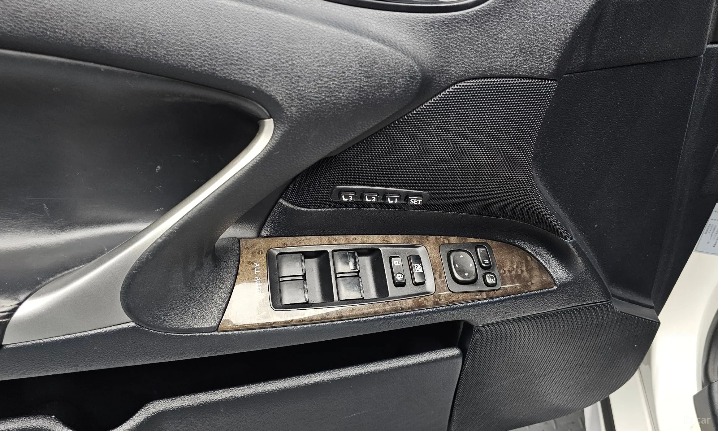 Lexus IS250 превью 19