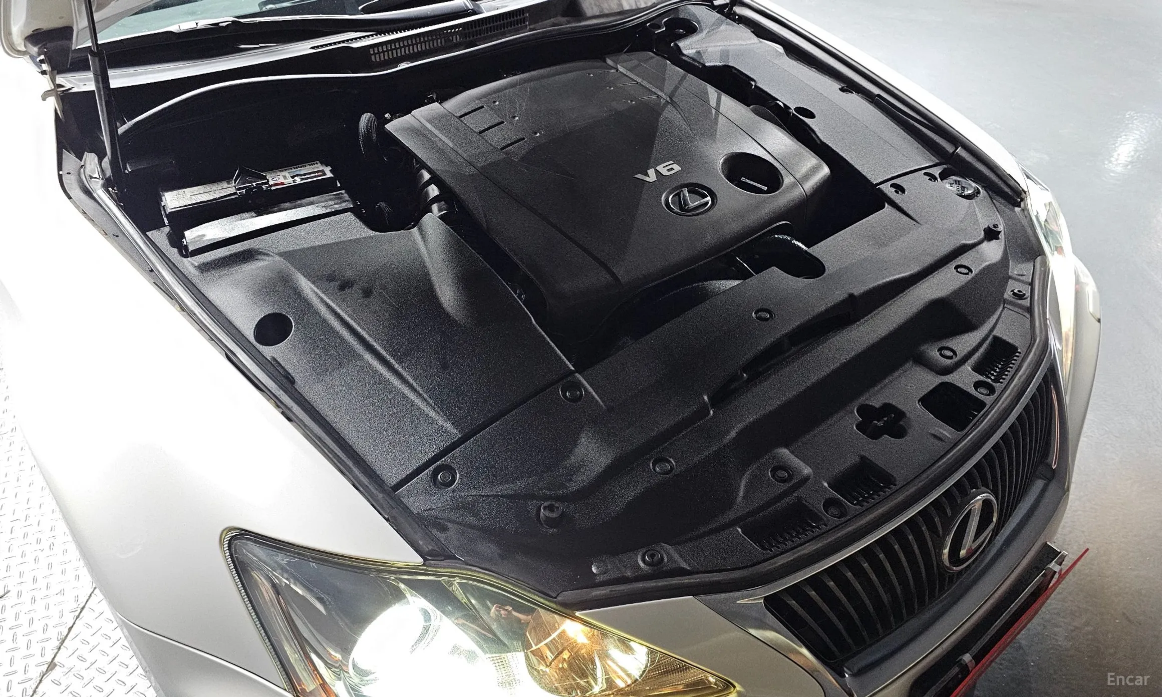 Lexus IS250 превью 6