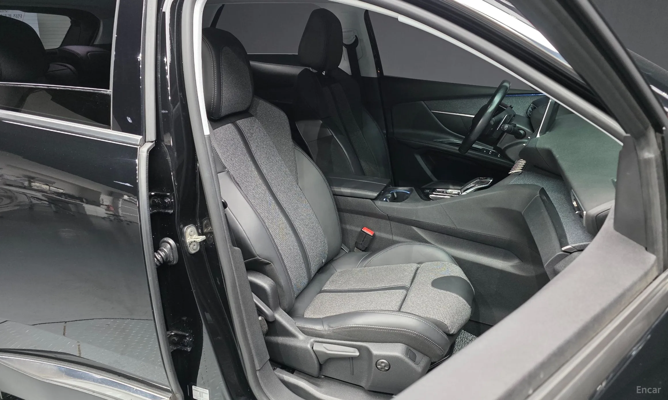 Peugeot 3008 2nd generation превью 10
