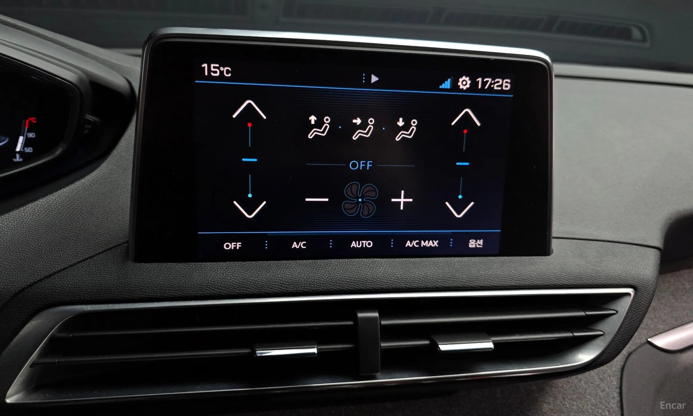 Peugeot 3008 2nd generation превью 16