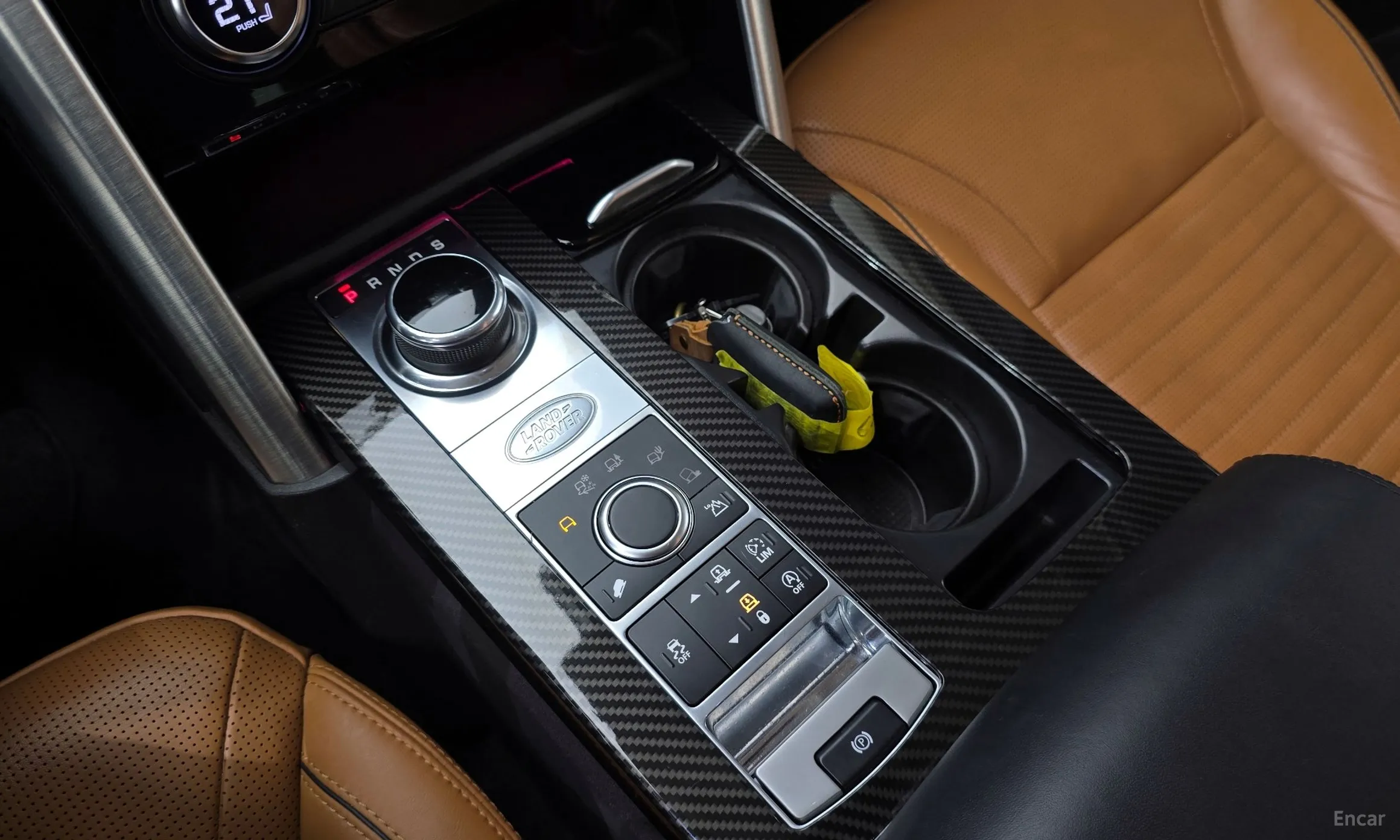 Land Rover Discovery 5 превью 9