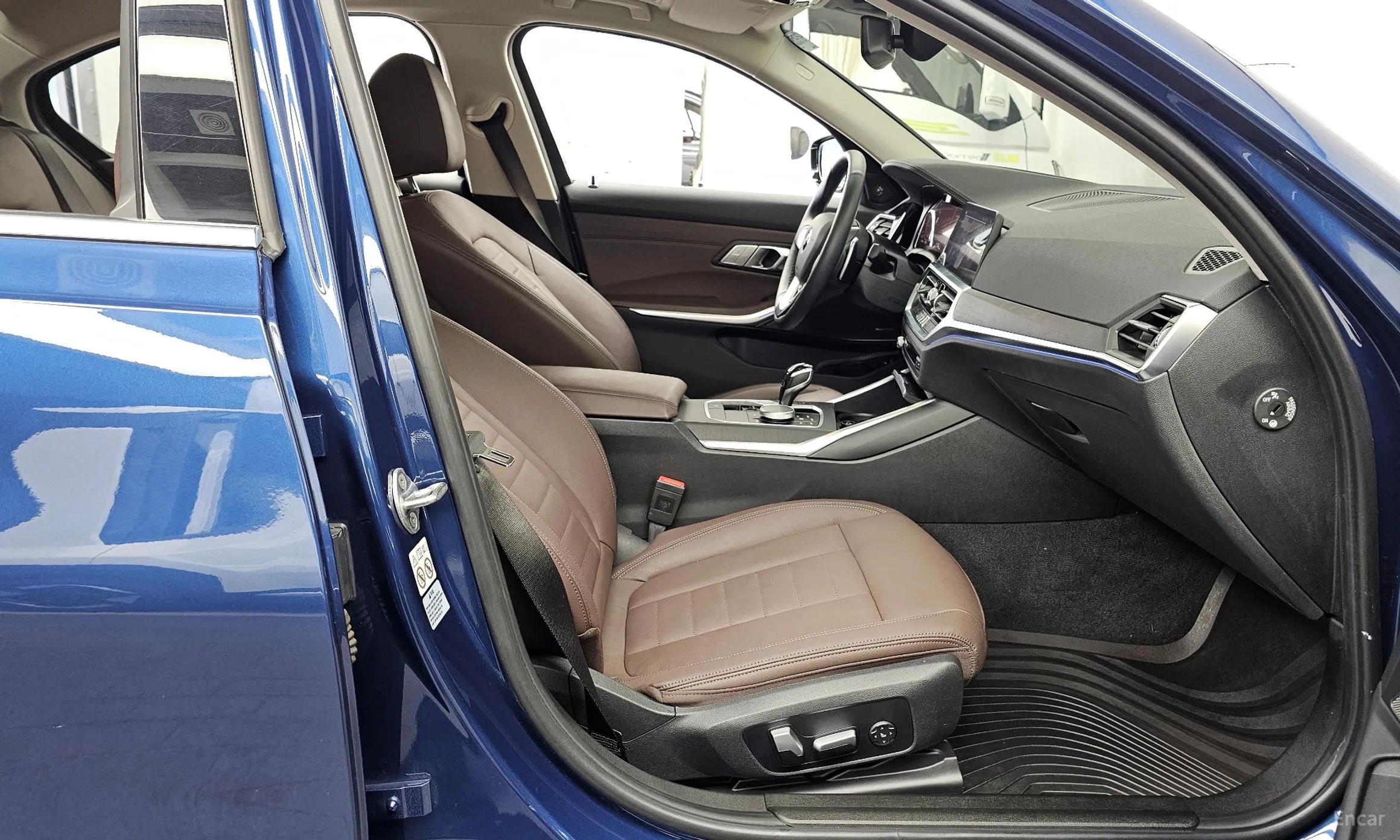 BMW 3 Series (G20) превью 11
