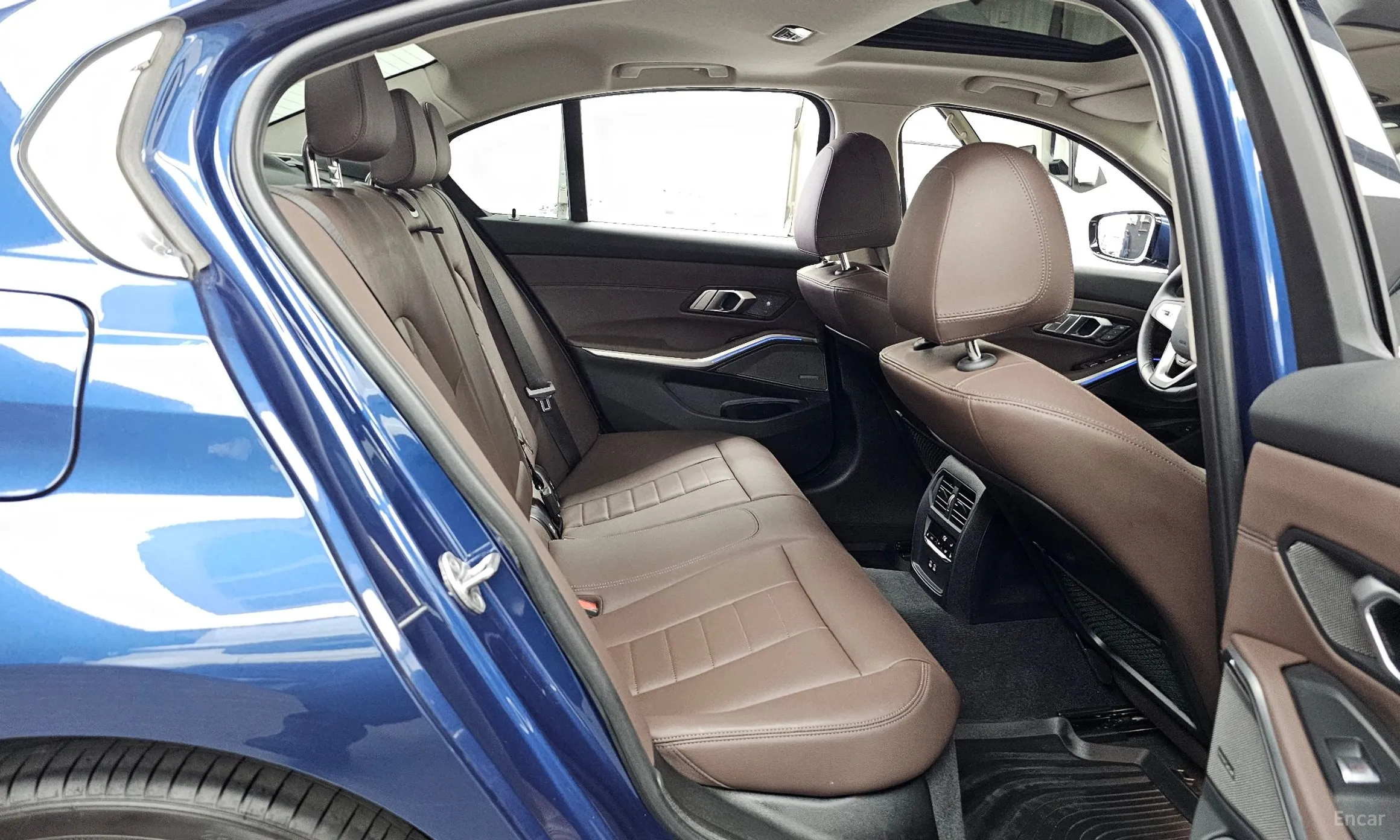 BMW 3 Series (G20) превью 12