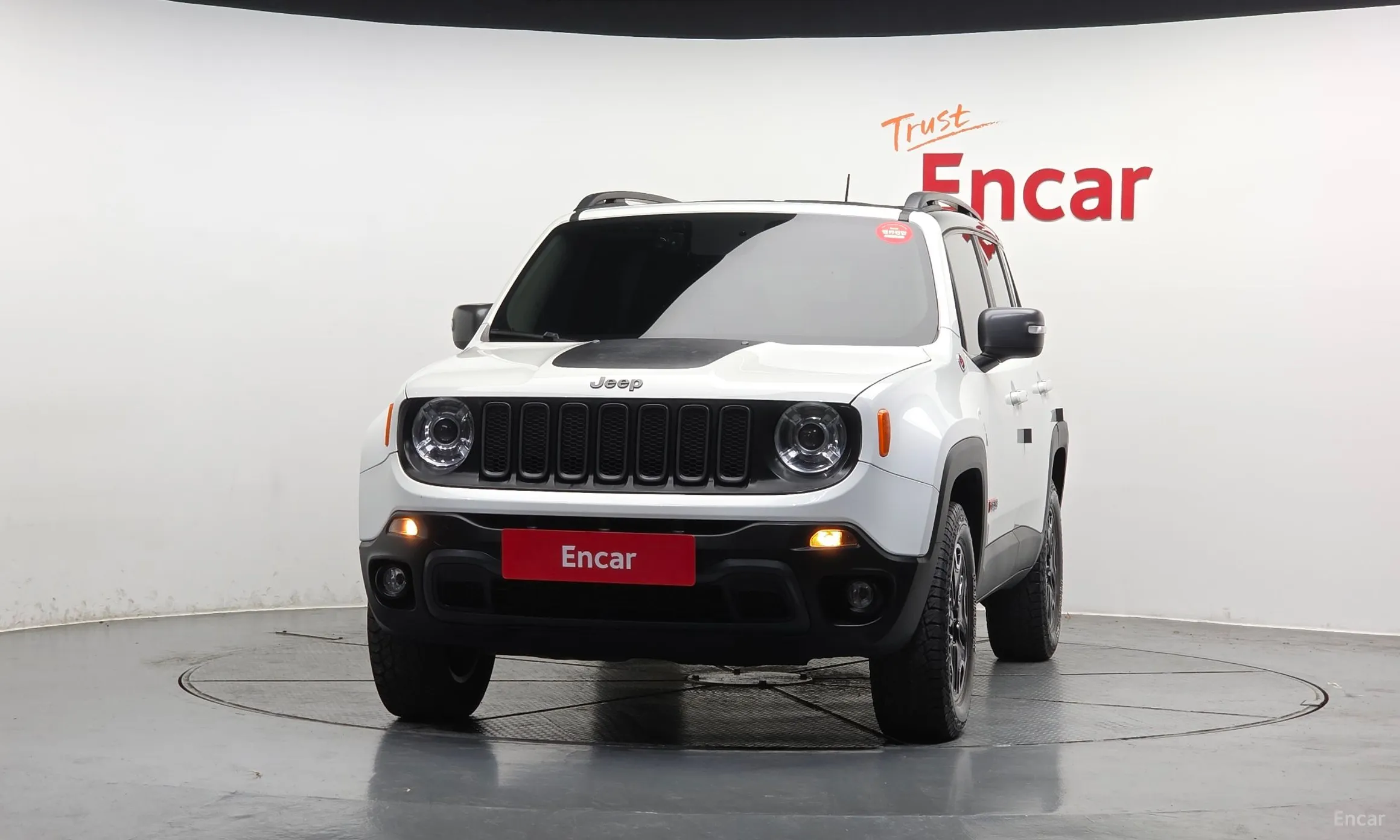 Jeep Renegade превью 3
