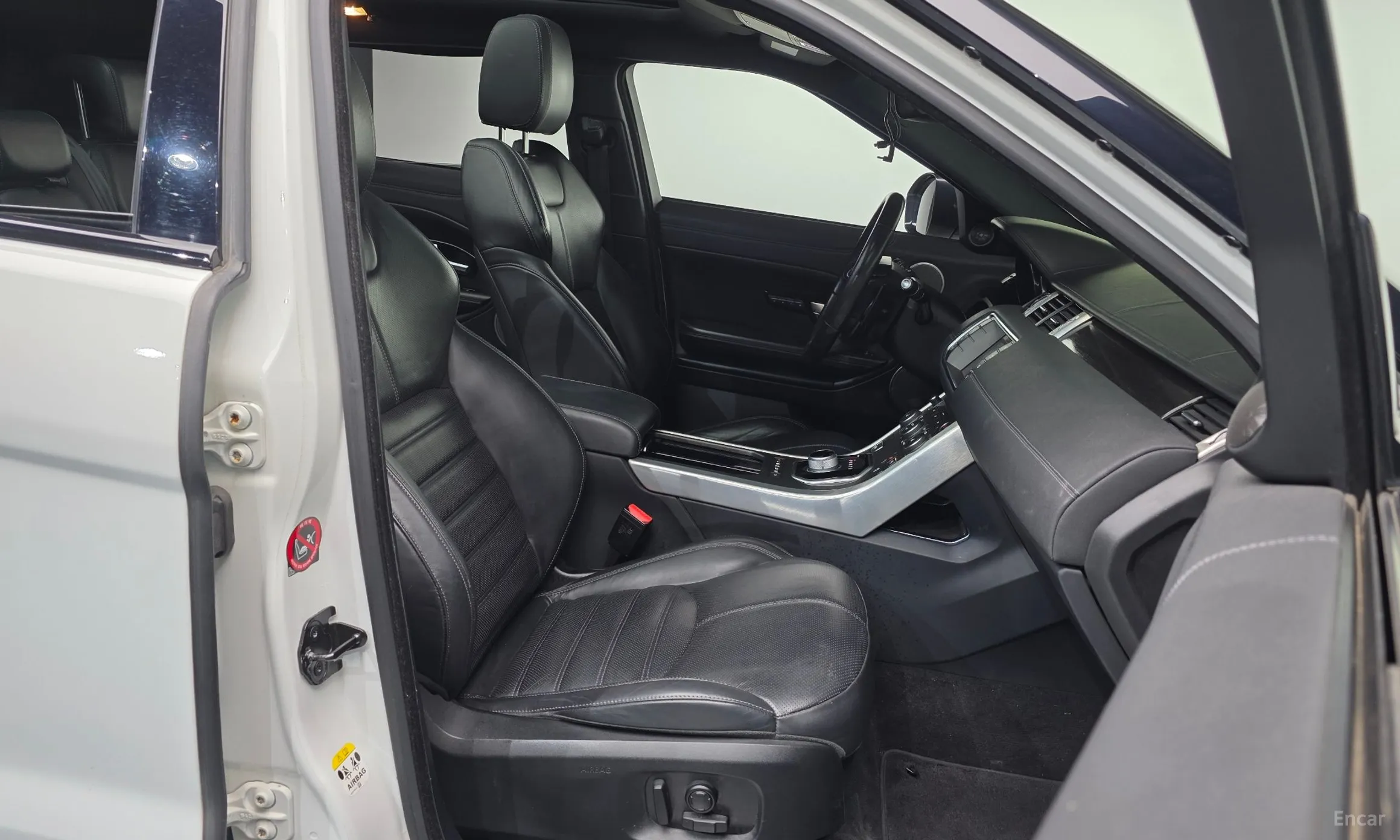Land Rover Range Rover Evoque превью 10