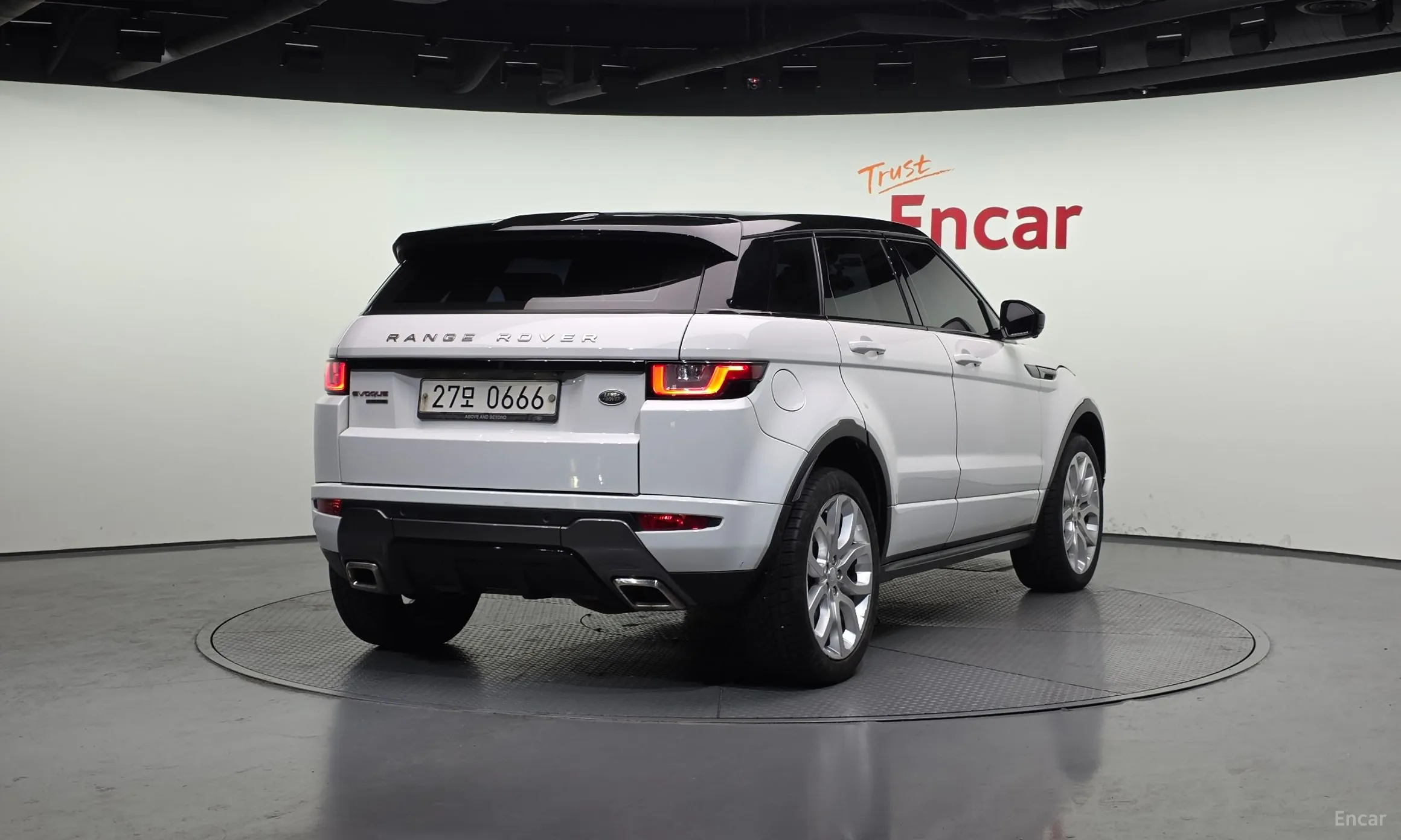 Land Rover Range Rover Evoque превью 2