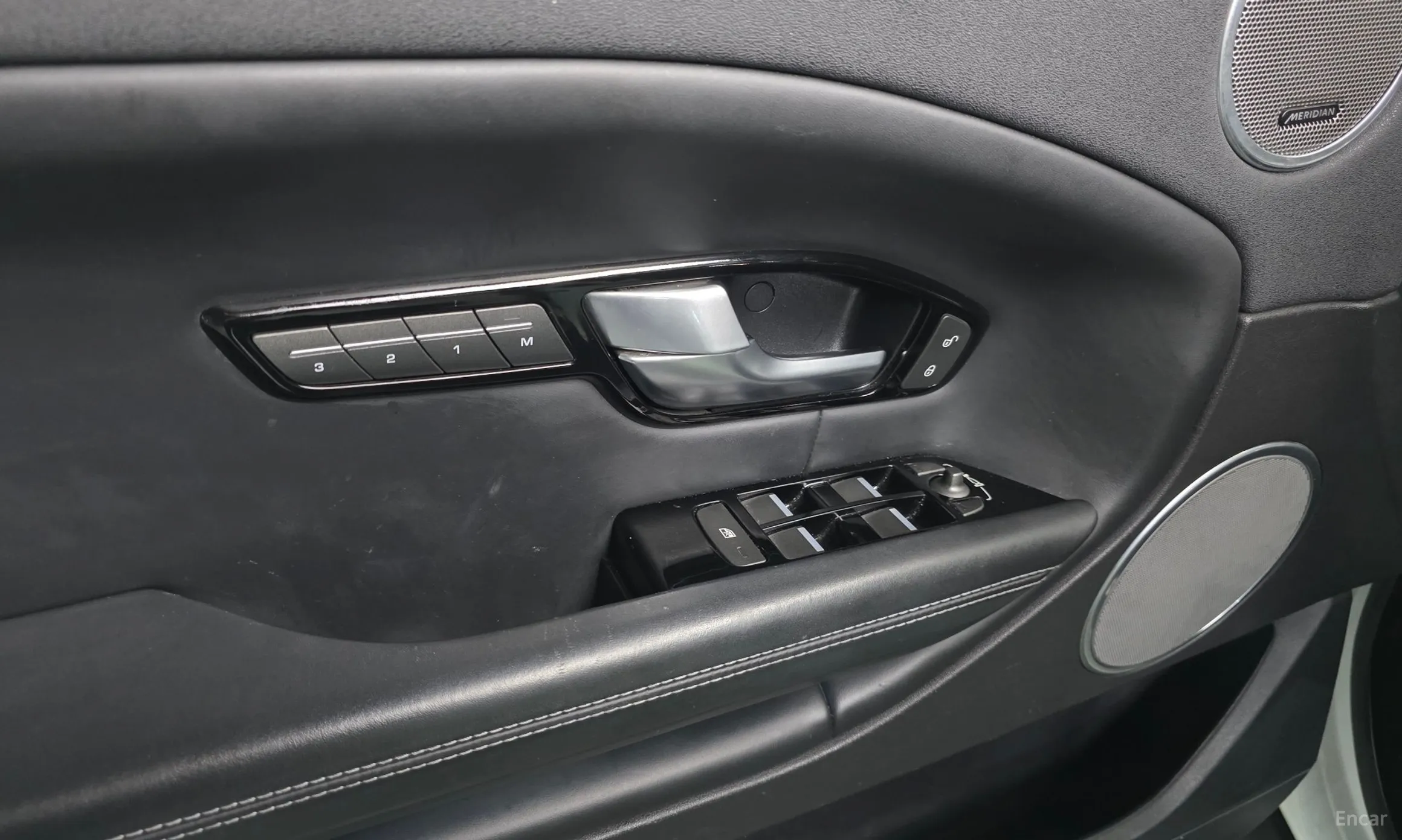 Land Rover Range Rover Evoque превью 17