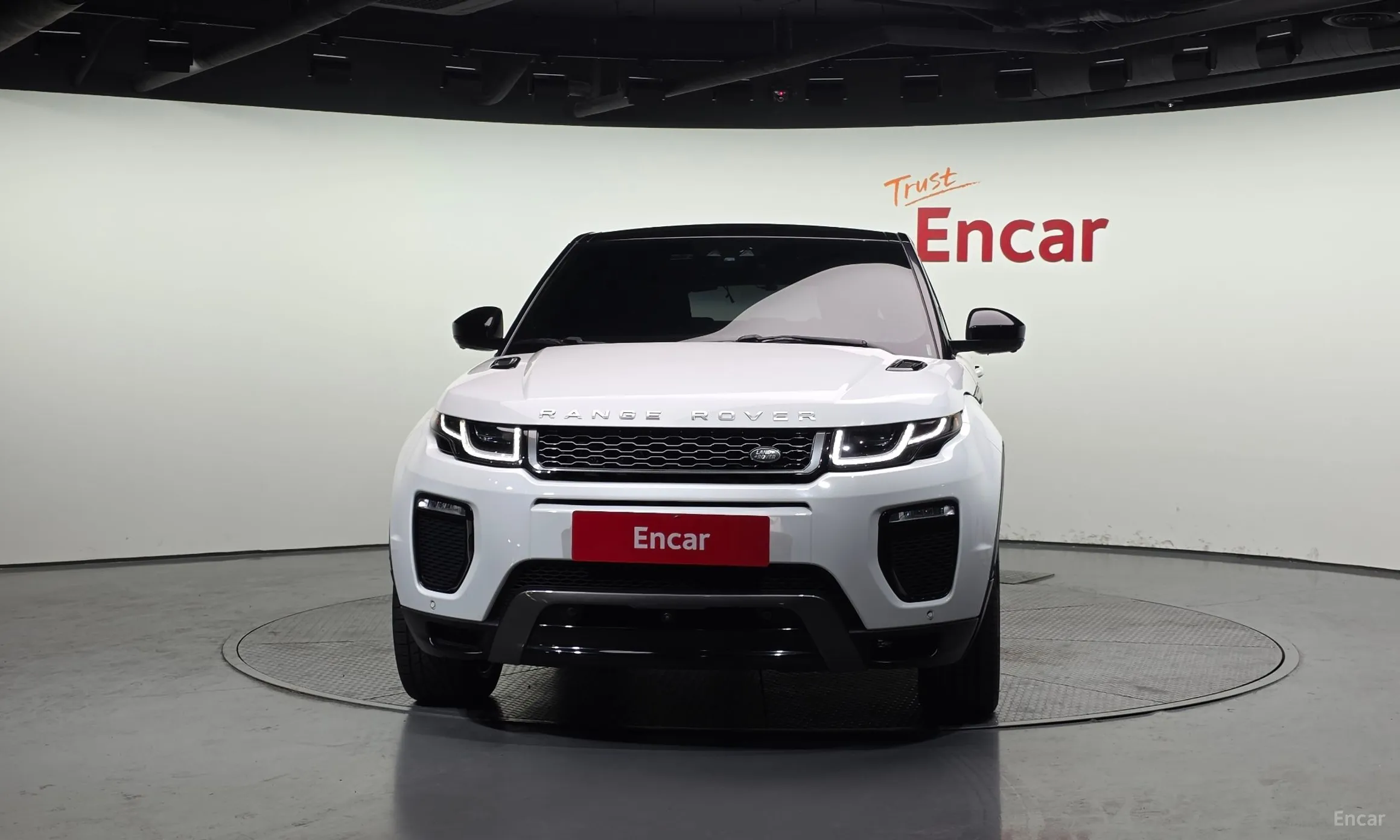 Land Rover Range Rover Evoque превью 3