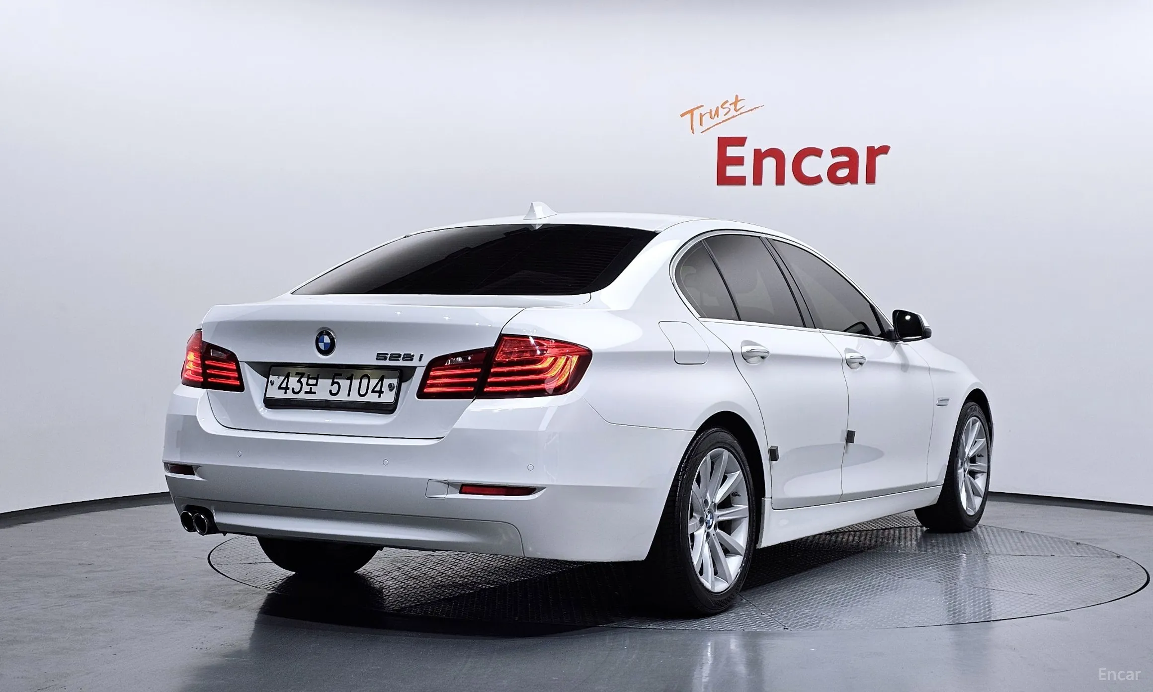 BMW 5 Series (F10) превью 2