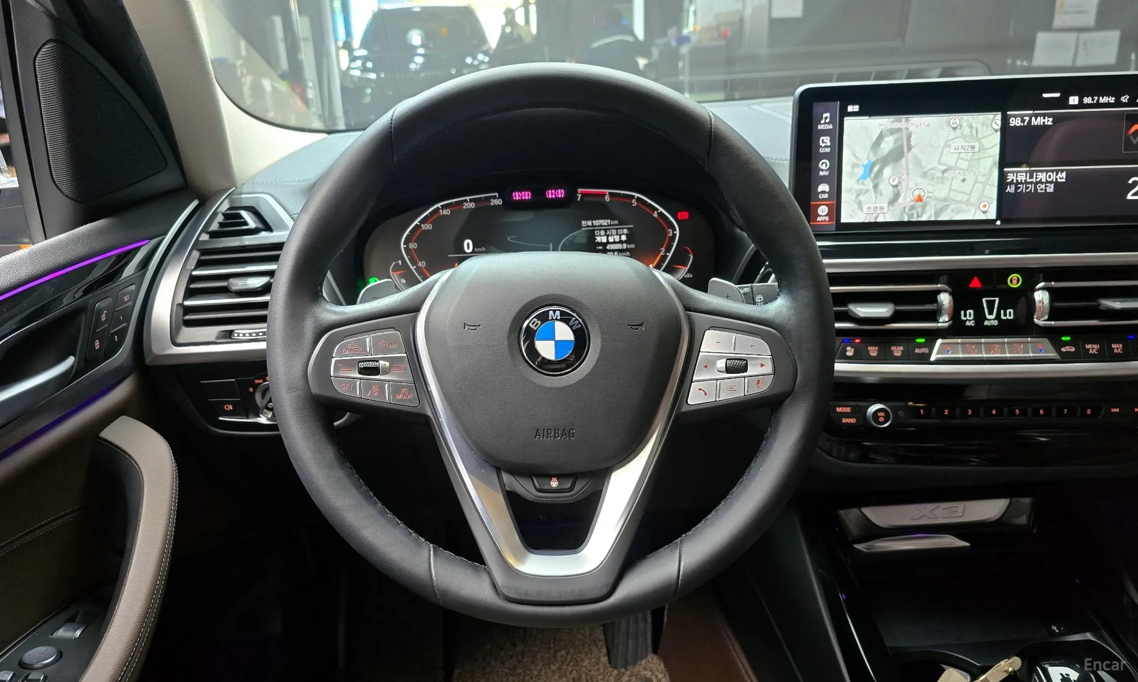 BMW X3 (G01) превью 14