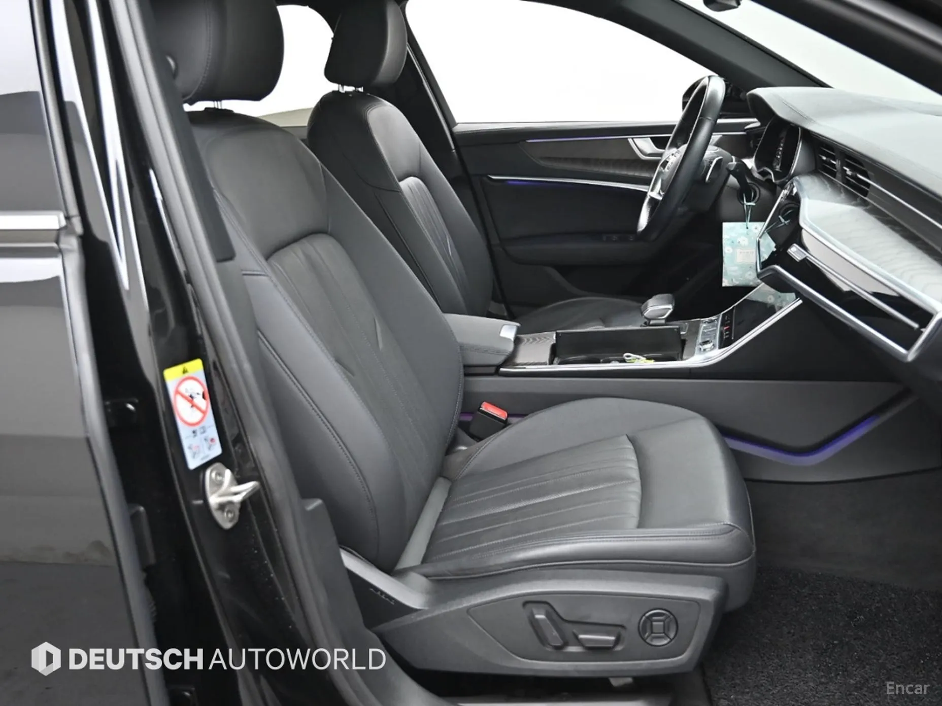 Audi A6 (C8) превью 10