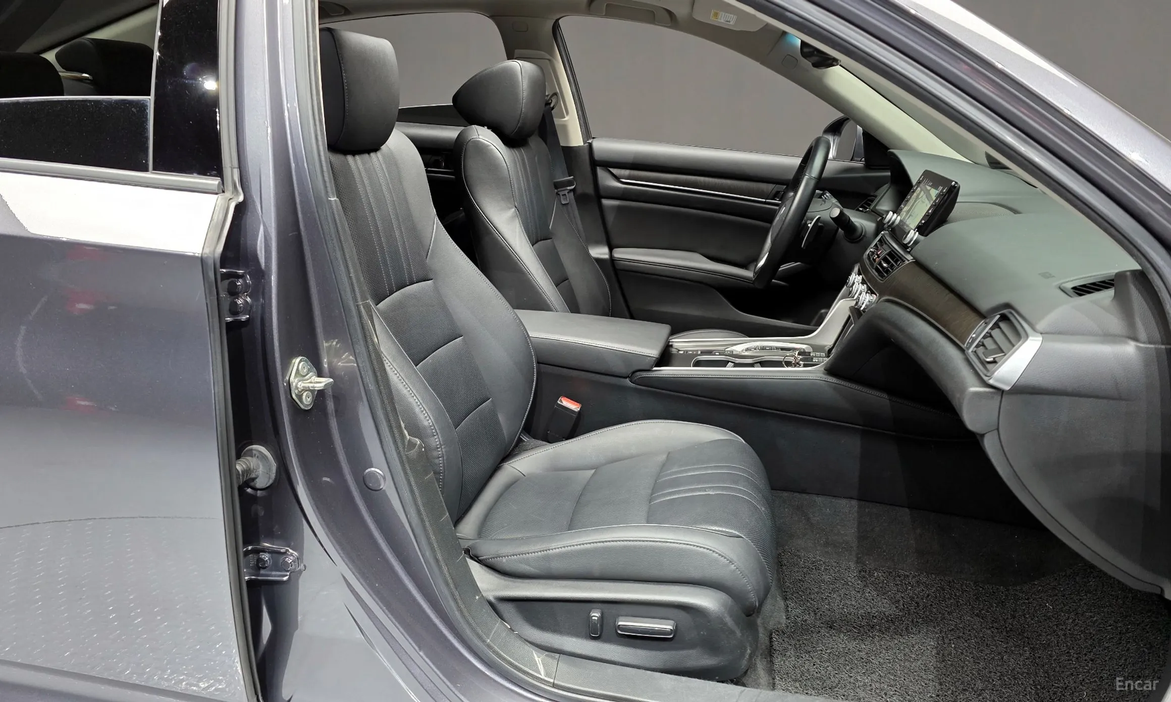 Honda Accord 10th Generation превью 11
