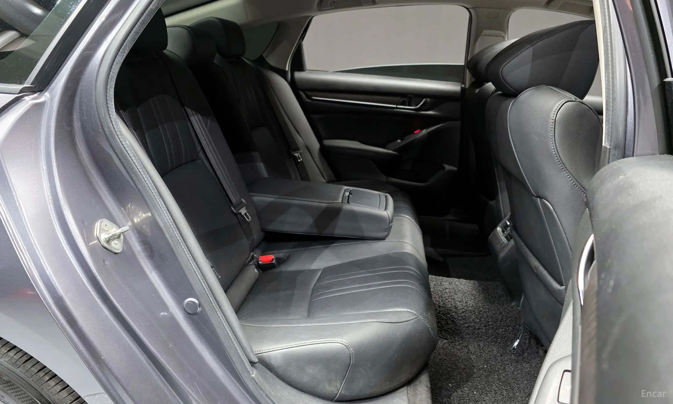 Honda Accord 10th Generation превью 12