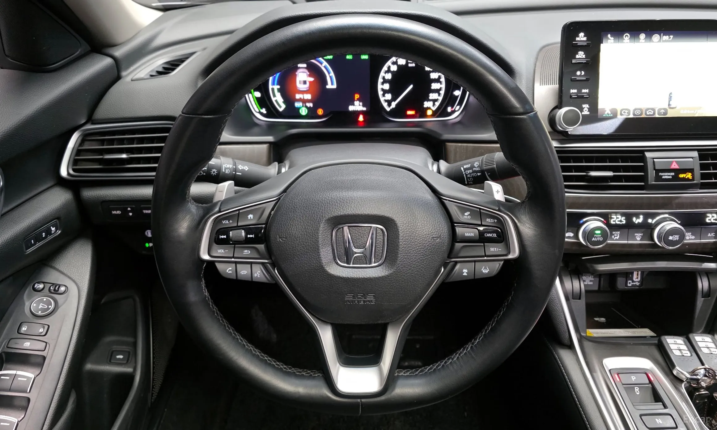 Honda Accord 10th Generation превью 13