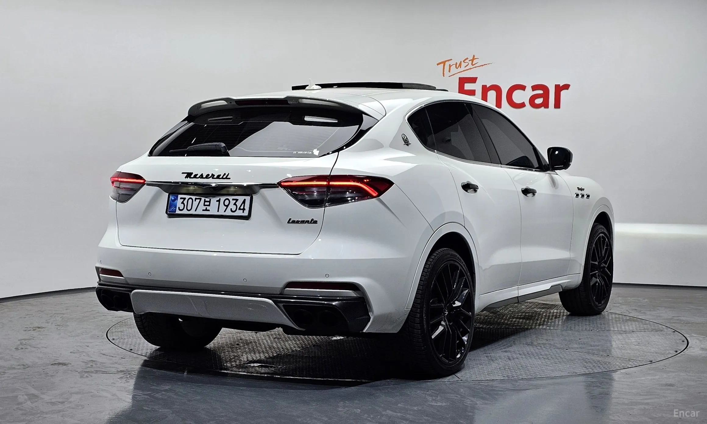 Maserati Levante превью 2
