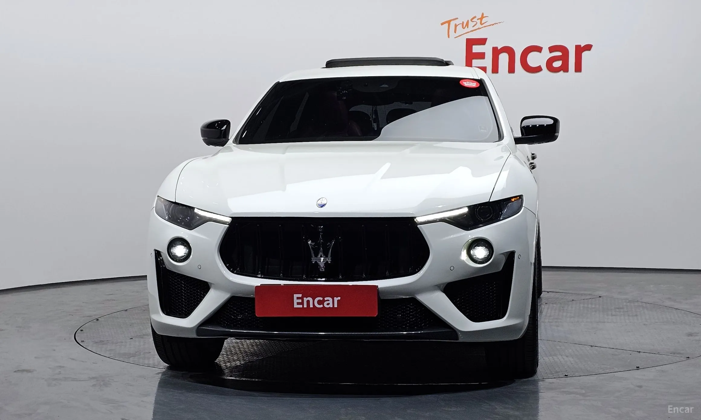 Maserati Levante превью 3