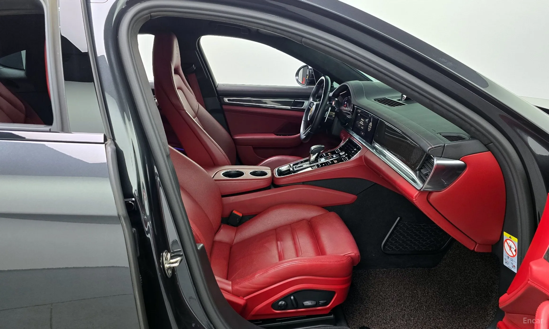 Porsche Panamera (971) превью 11