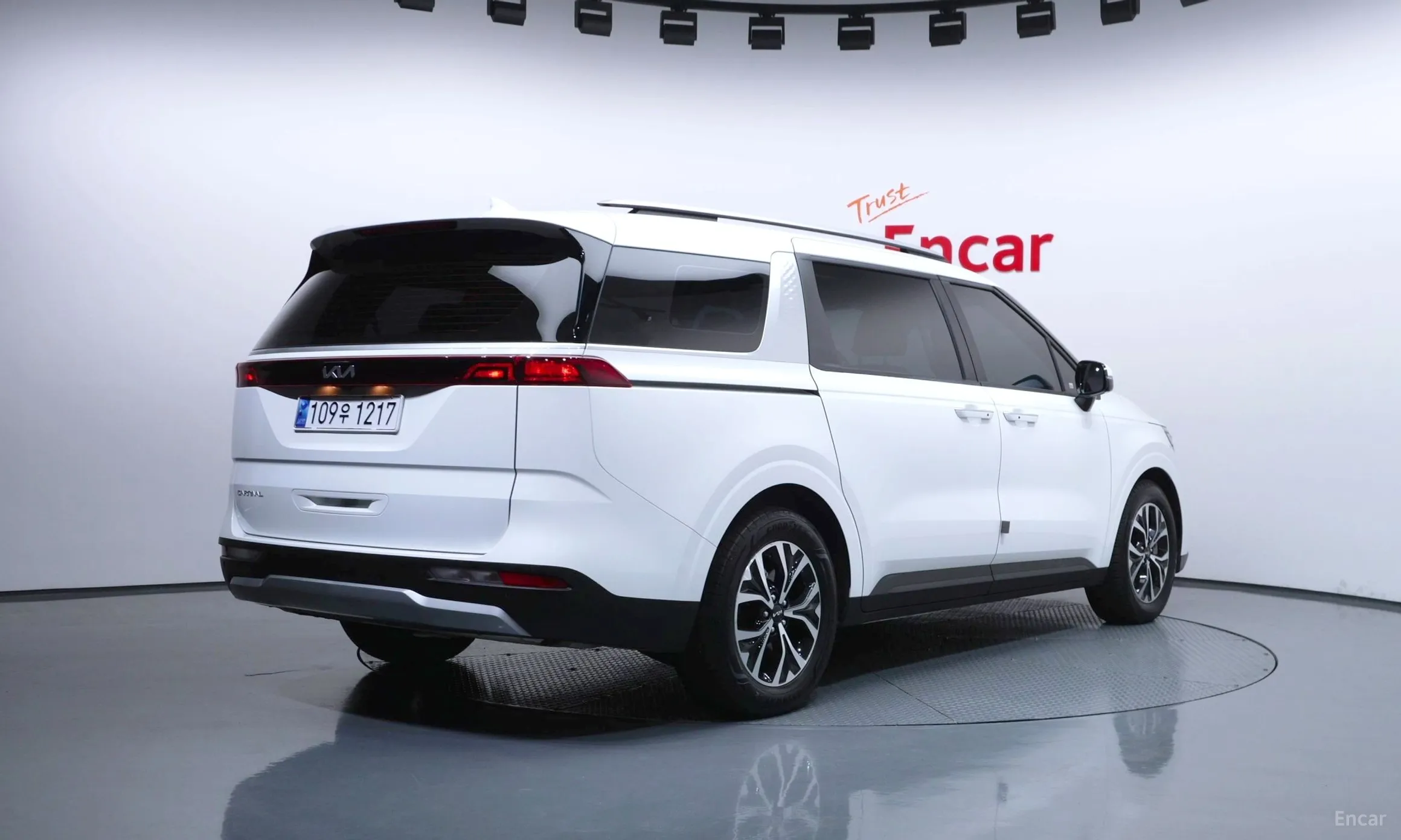 Kia Carnival Gen 4 превью 2