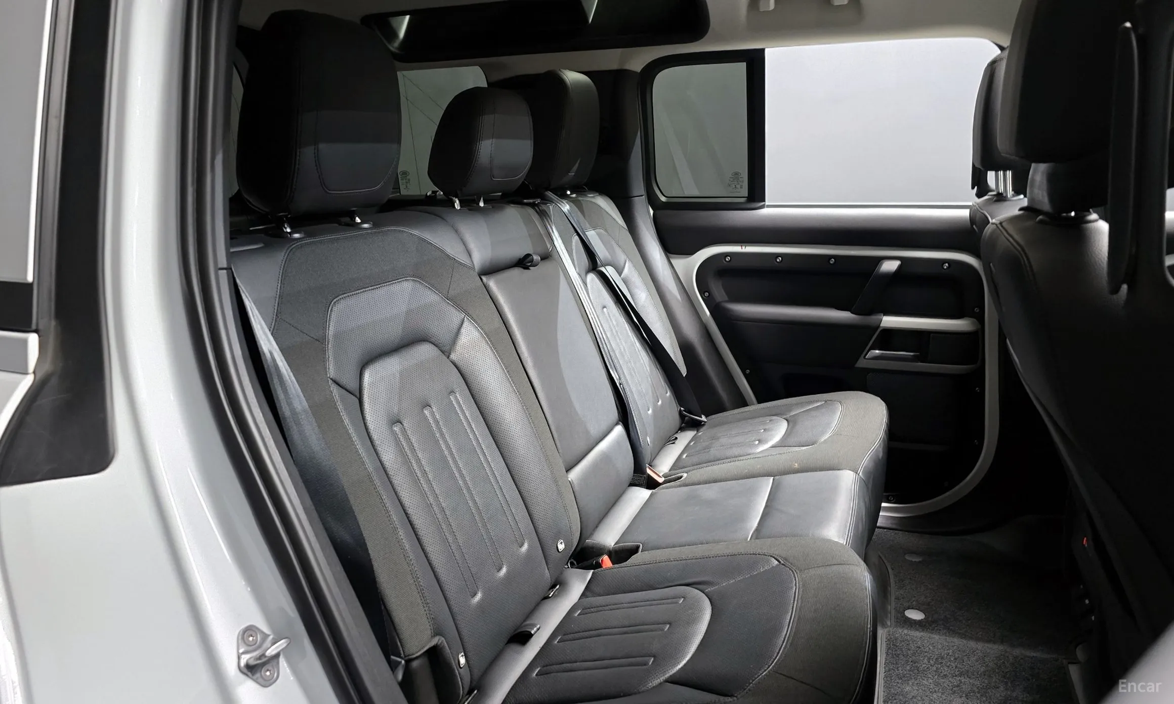 Land Rover Defender (L663) превью 12