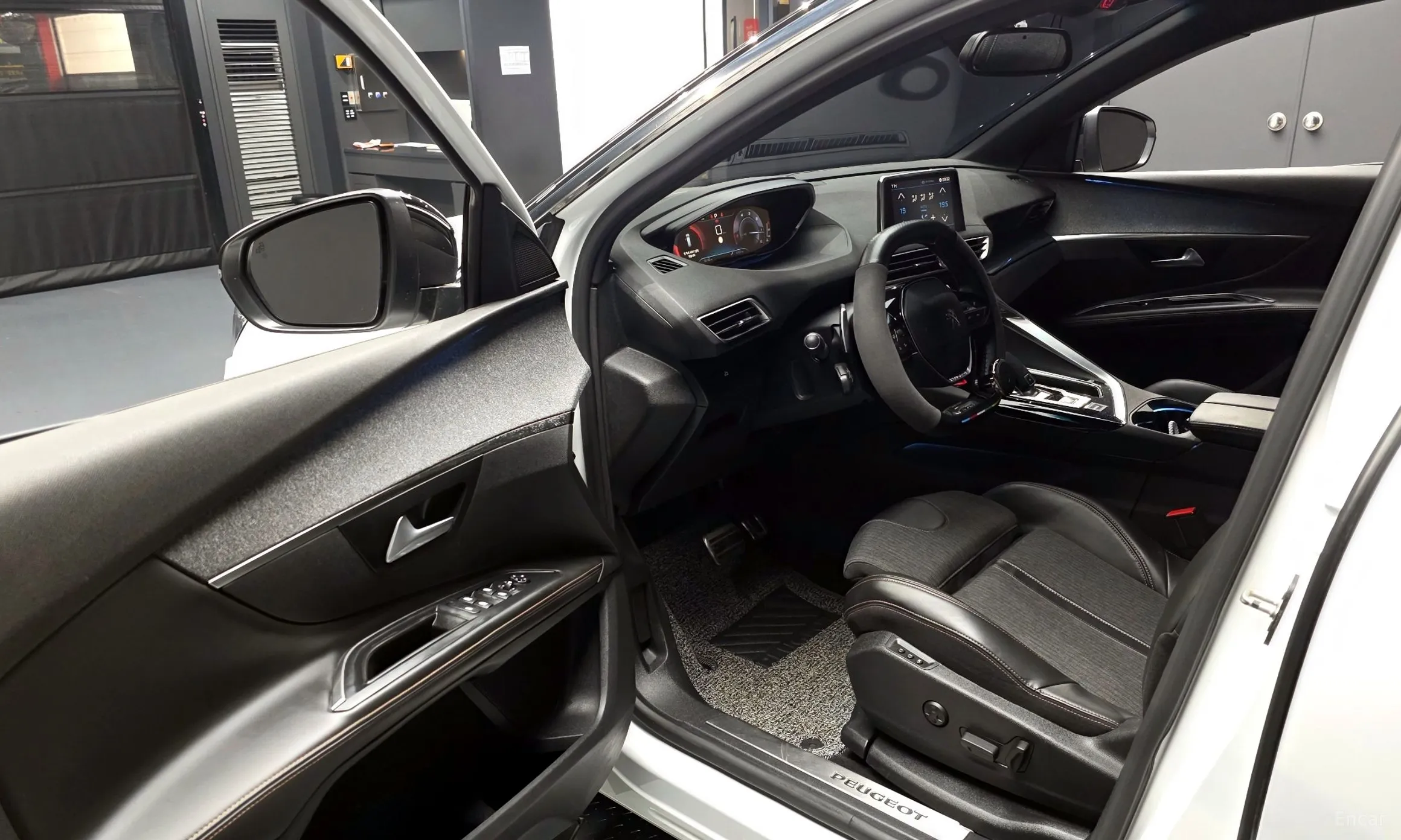 Peugeot 5008 2nd generation превью 10