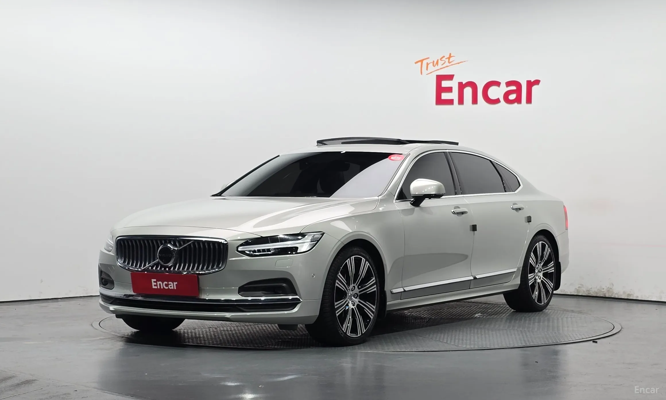 S90
