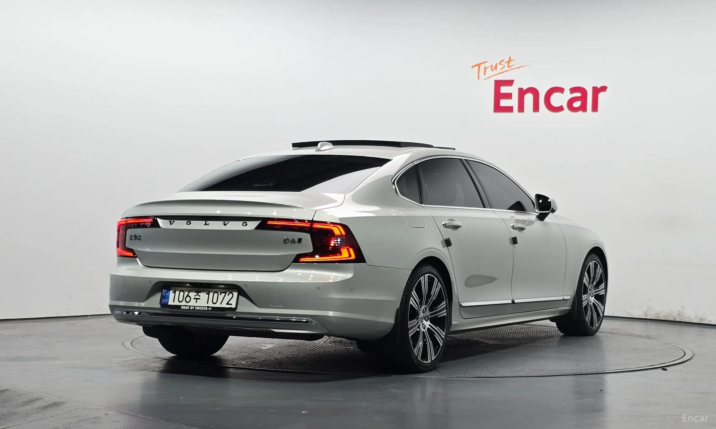 Volvo S90