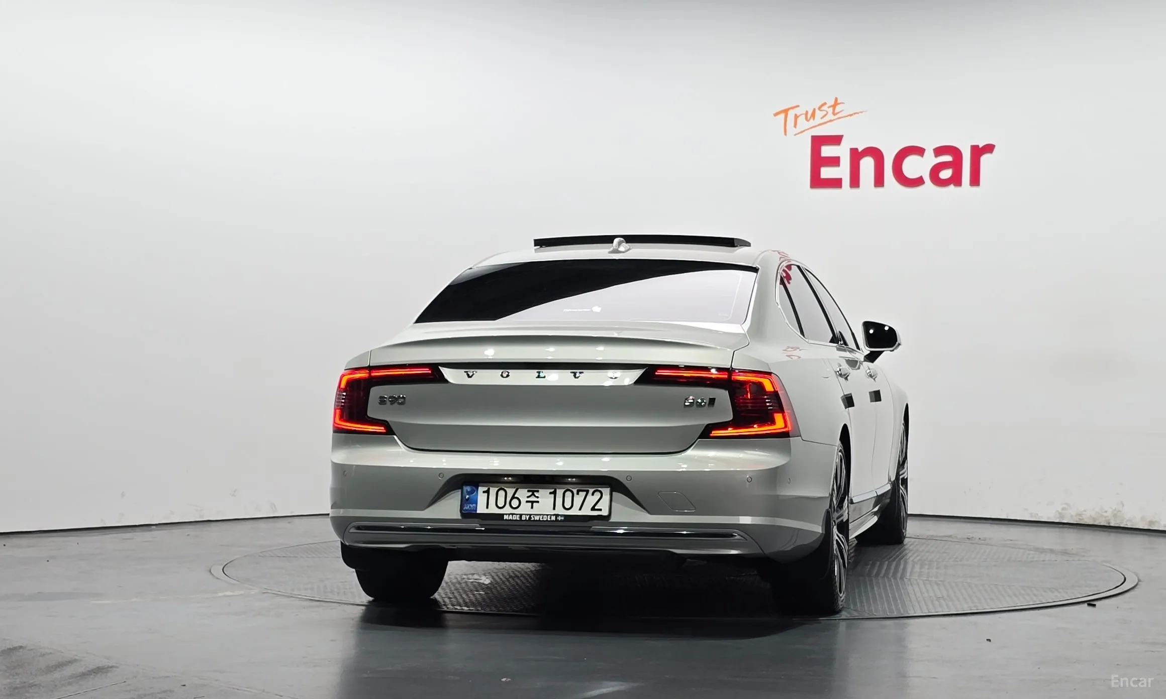 Volvo S90 превью 4