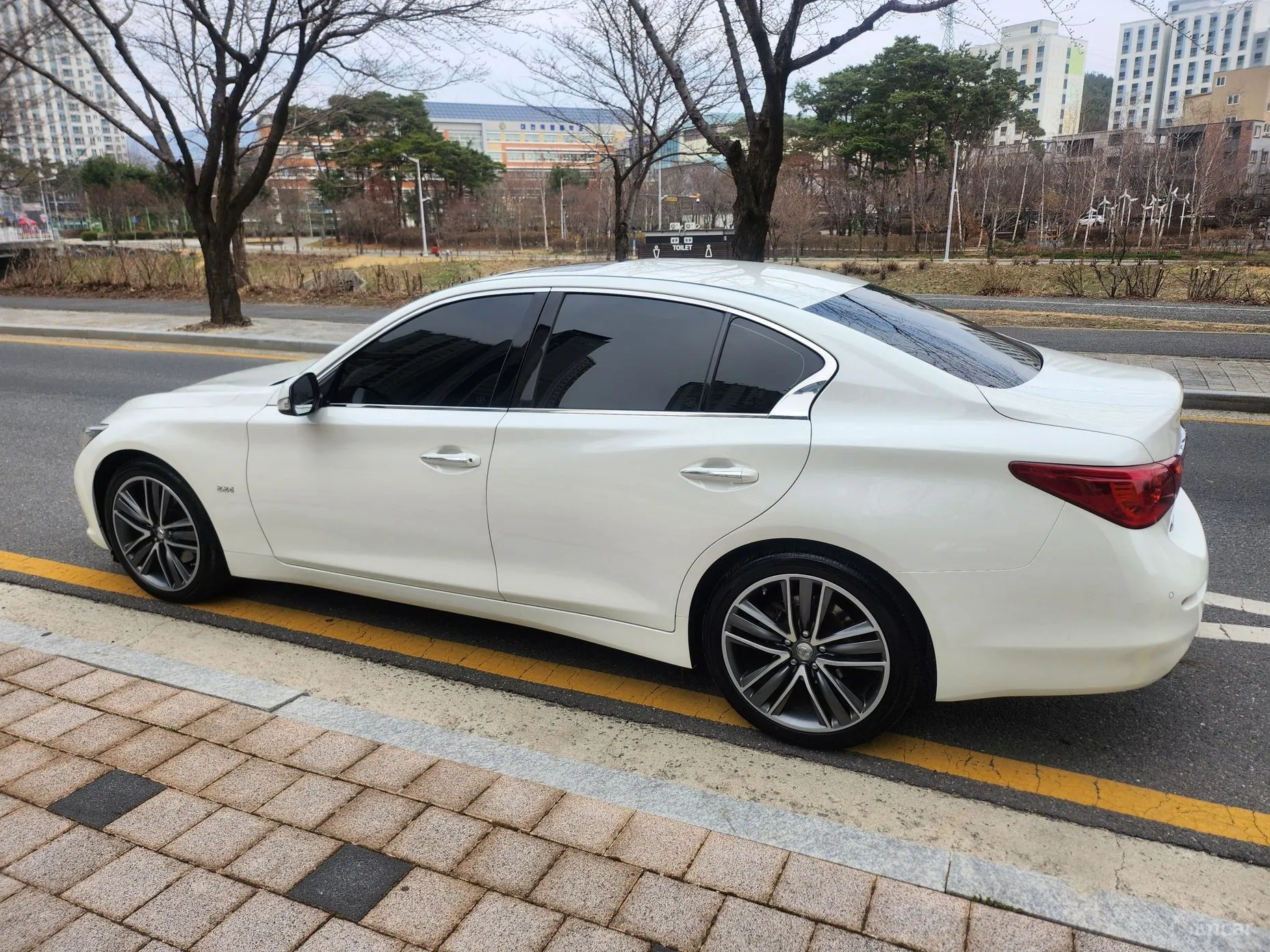 Infiniti Q50 превью 20