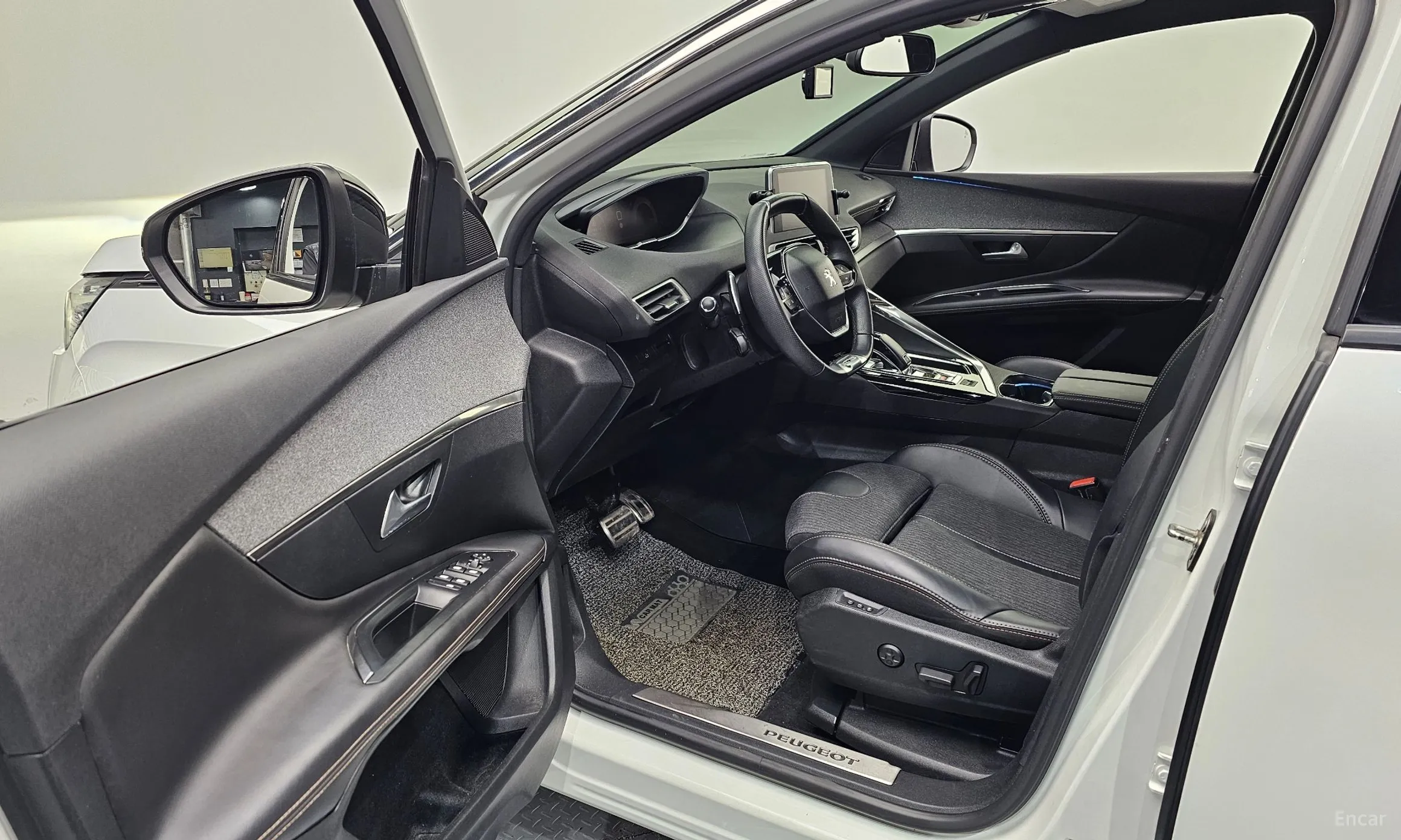 Peugeot 3008 2nd generation превью 10