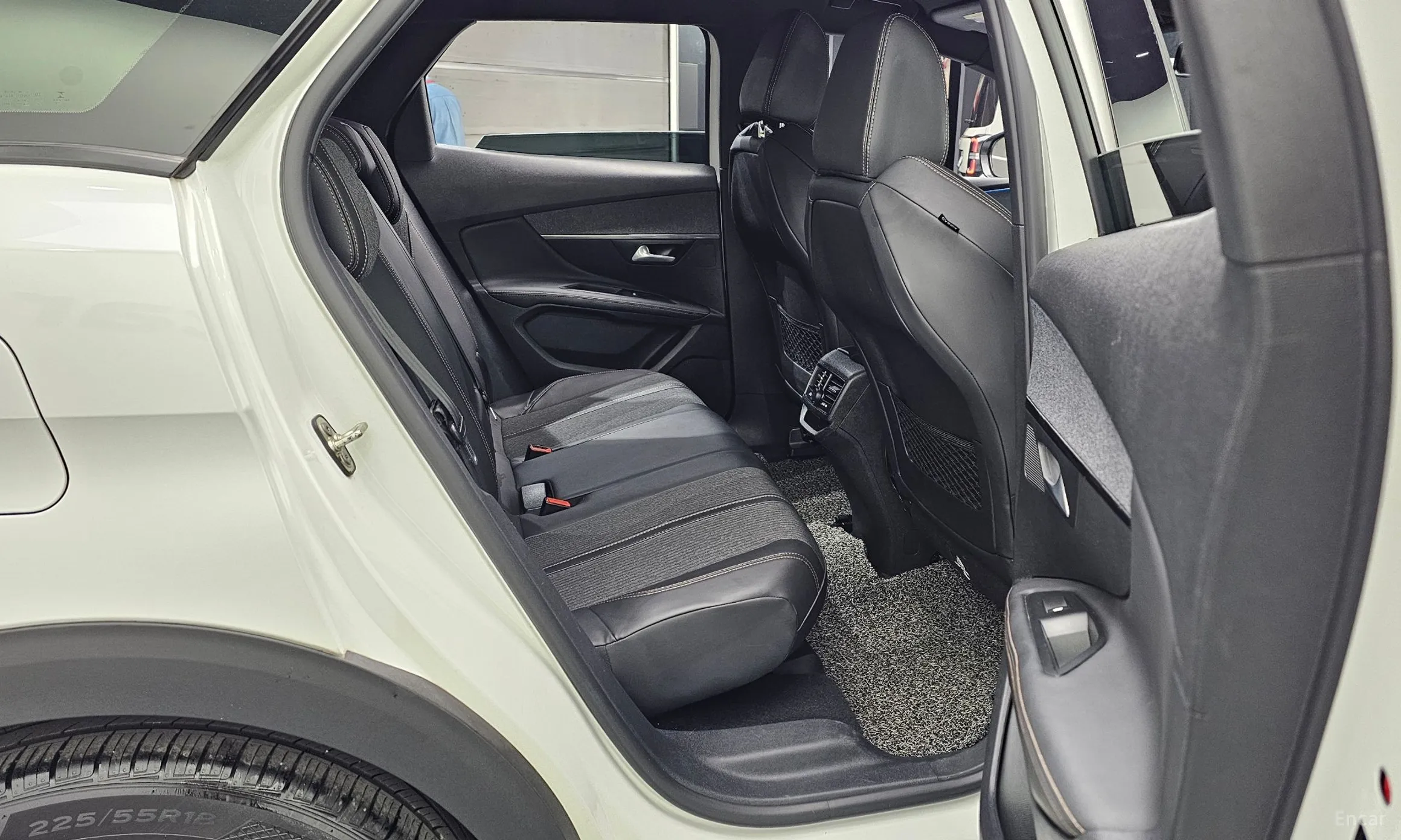Peugeot 3008 2nd generation превью 12