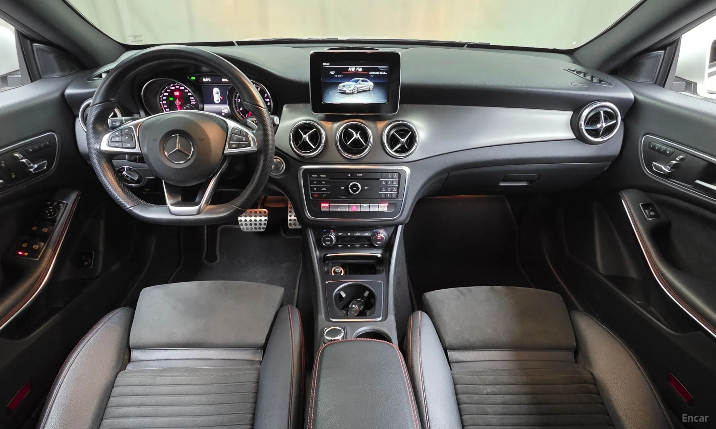 Mercedes Benz CLA-Class C117 превью 7