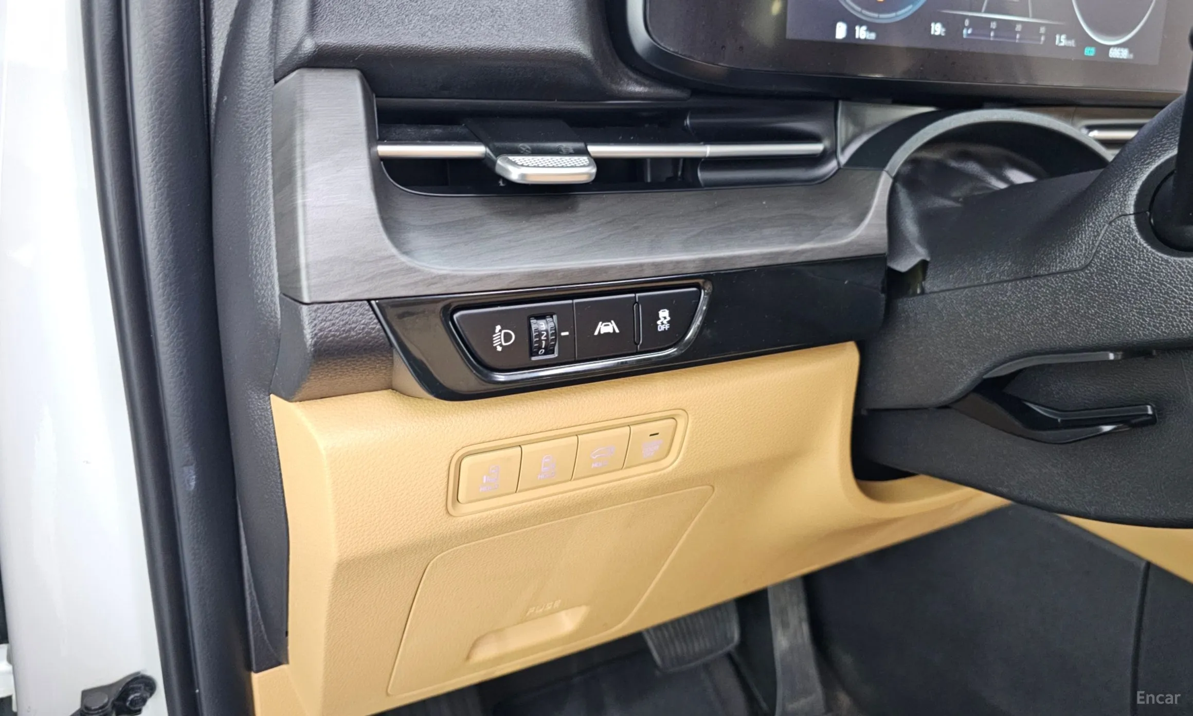 Kia Carnival Gen 4 превью 18