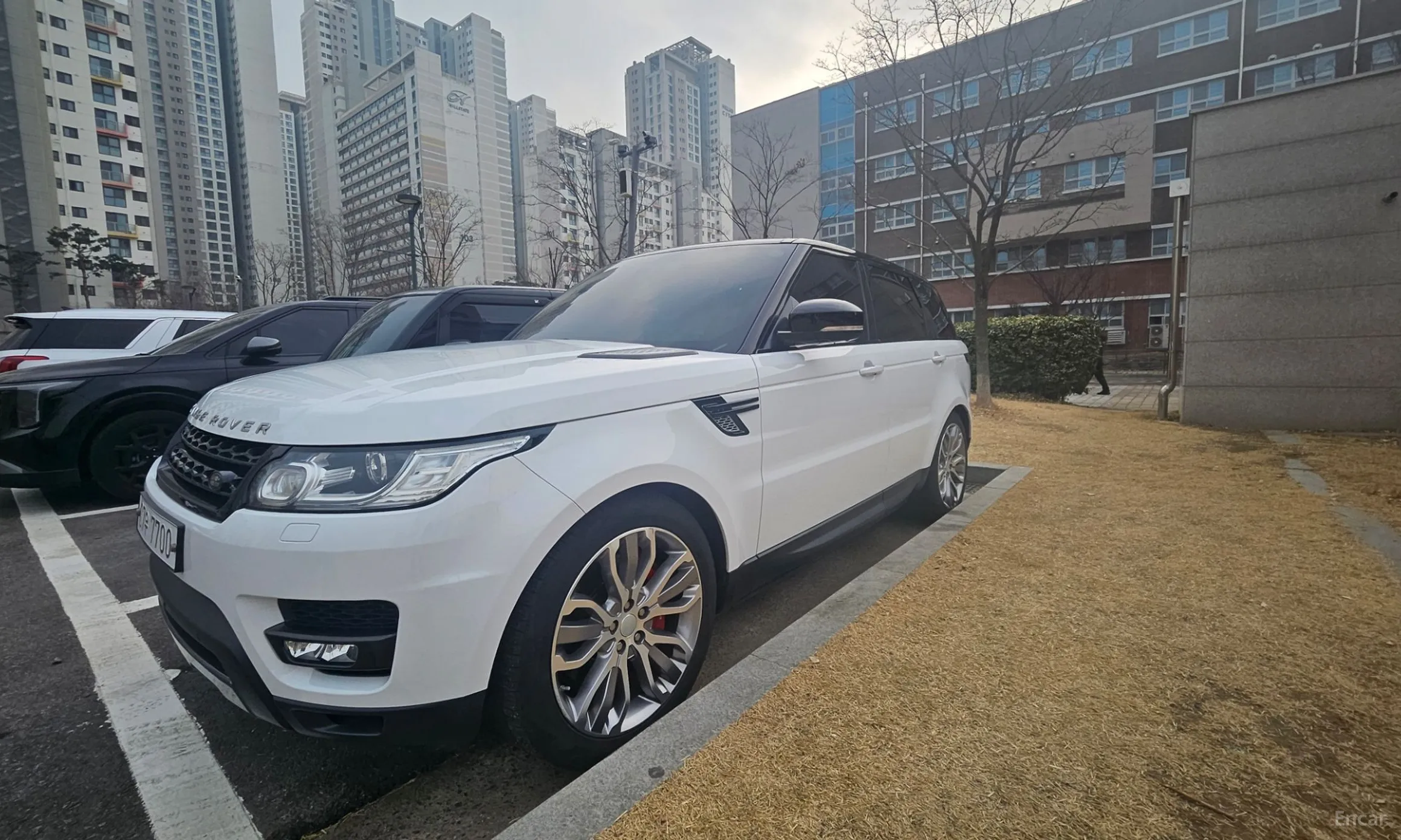 Land Rover Range Rover Sport 2nd Generation превью 3