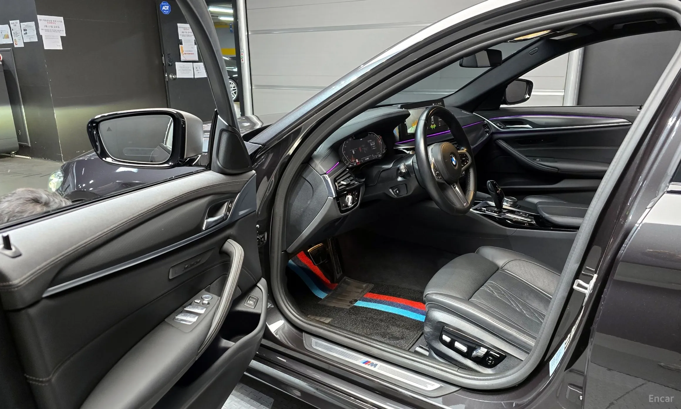 BMW 5 Series (G30) превью 11