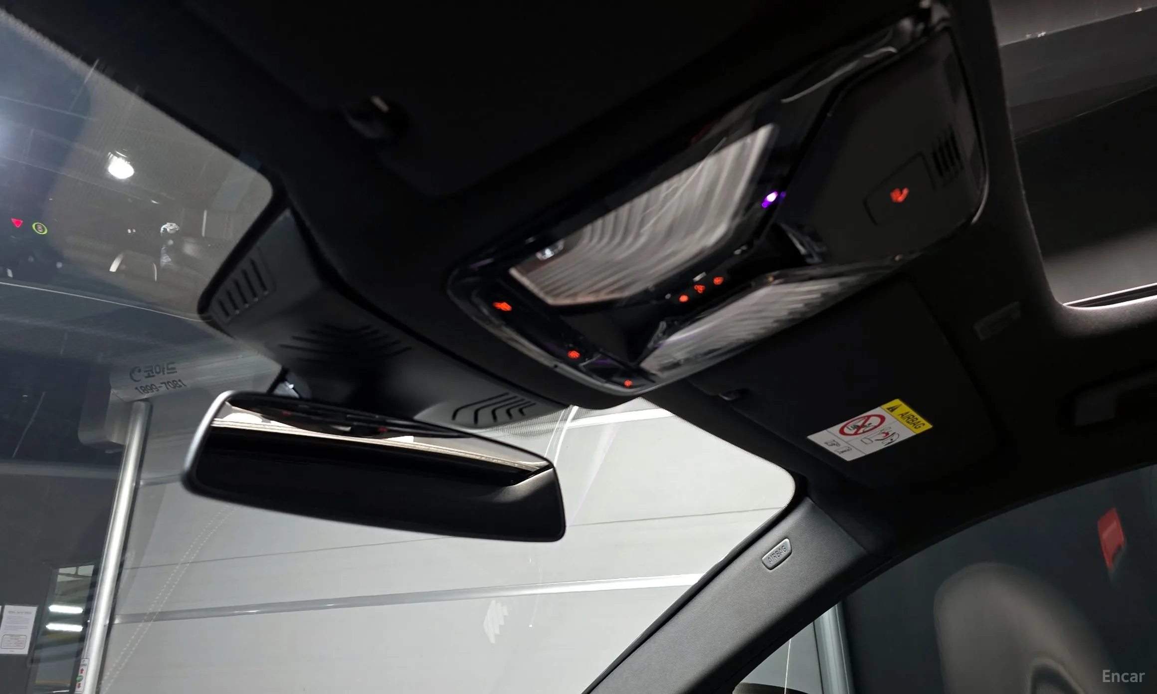 BMW 5 Series (G30) превью 17